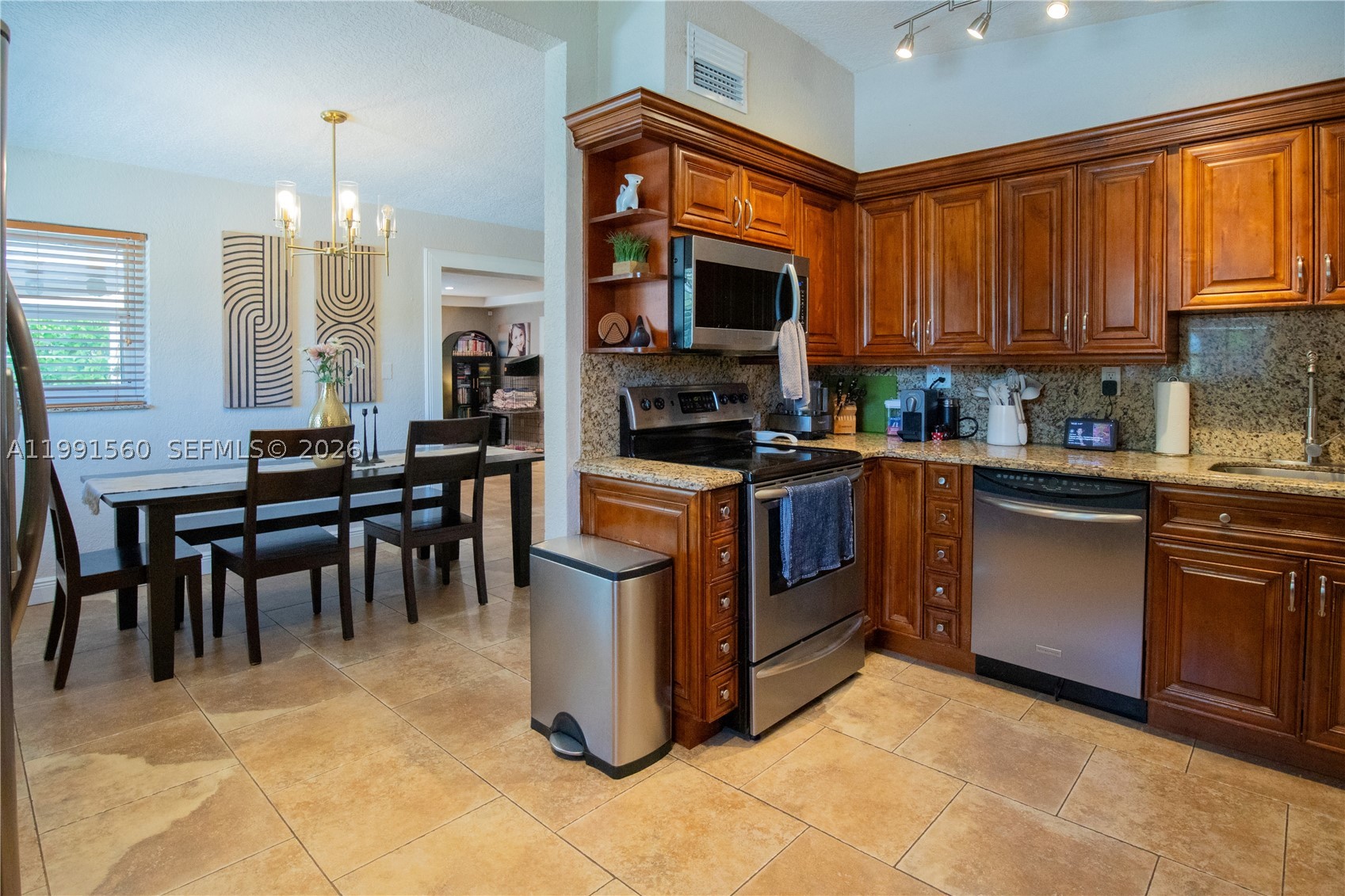 3500 SW 13th St, Miami FL 33145