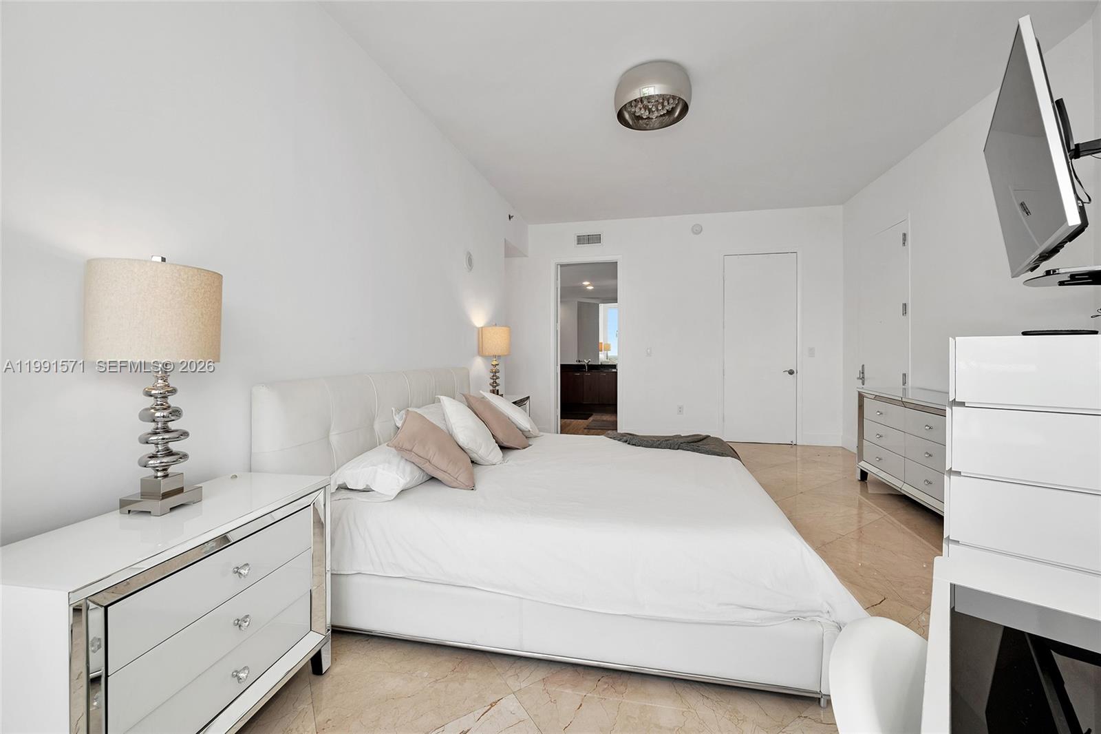 16001 collins ave #1005, Sunny Isles Beach FL 33160