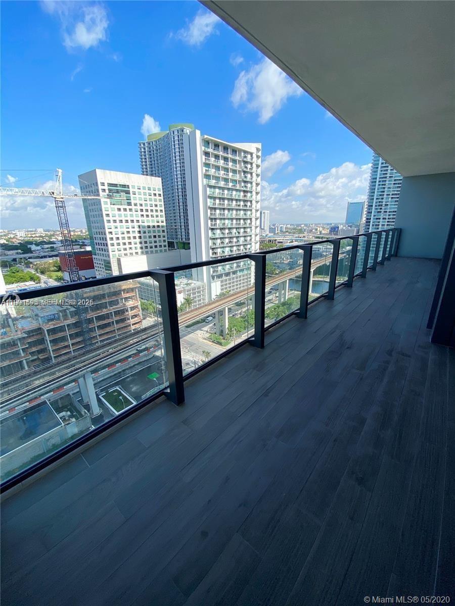 88 SW 7th St #1404, Miami FL 33130