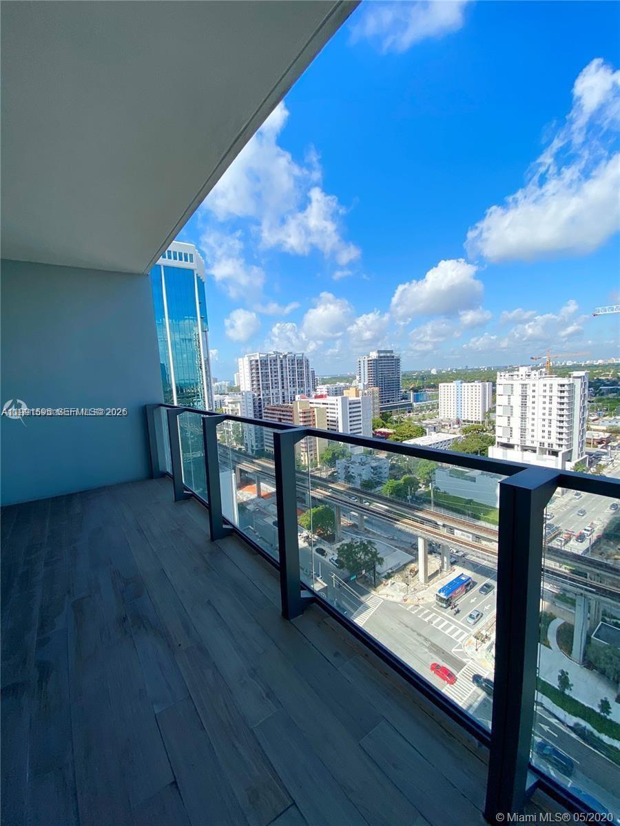 88 SW 7th St #1404, Miami FL 33130
