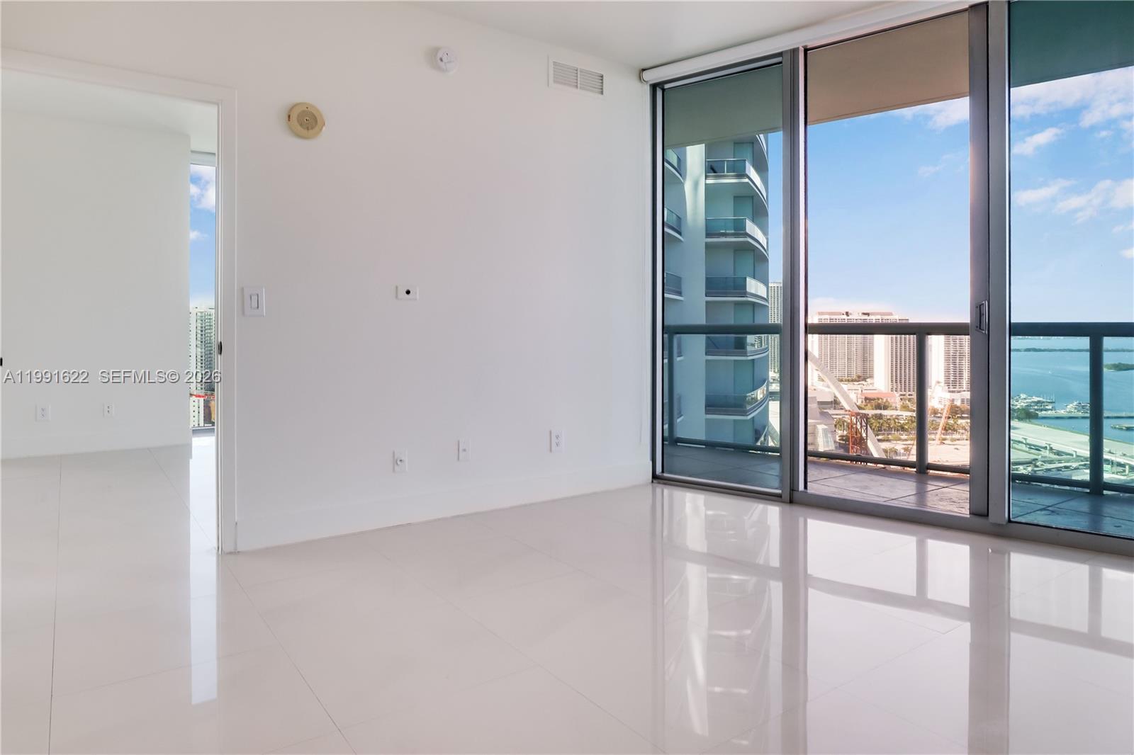 888 Biscayne Blvd #3112, Miami FL 33132