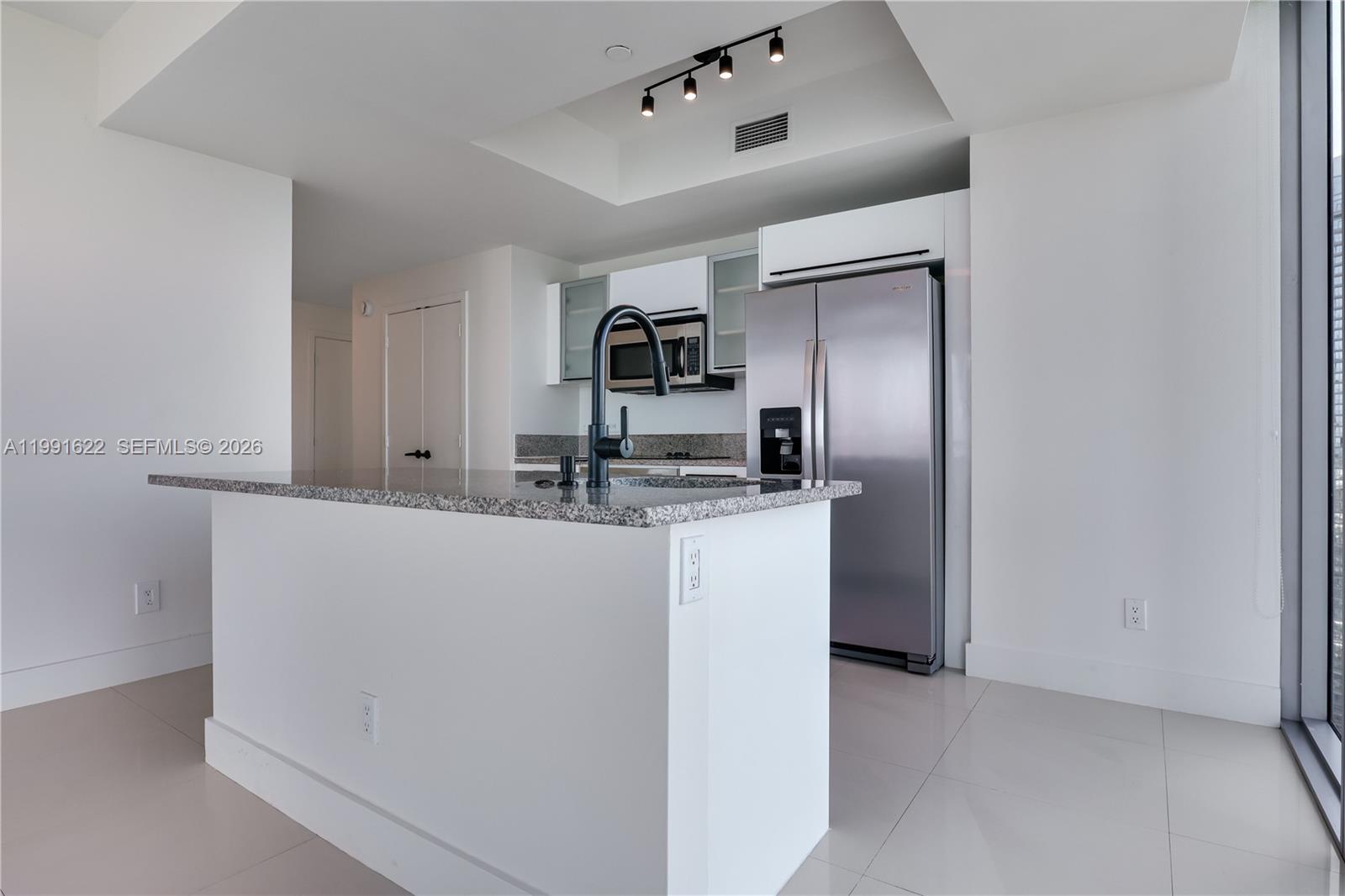 888 Biscayne Blvd #3112, Miami FL 33132