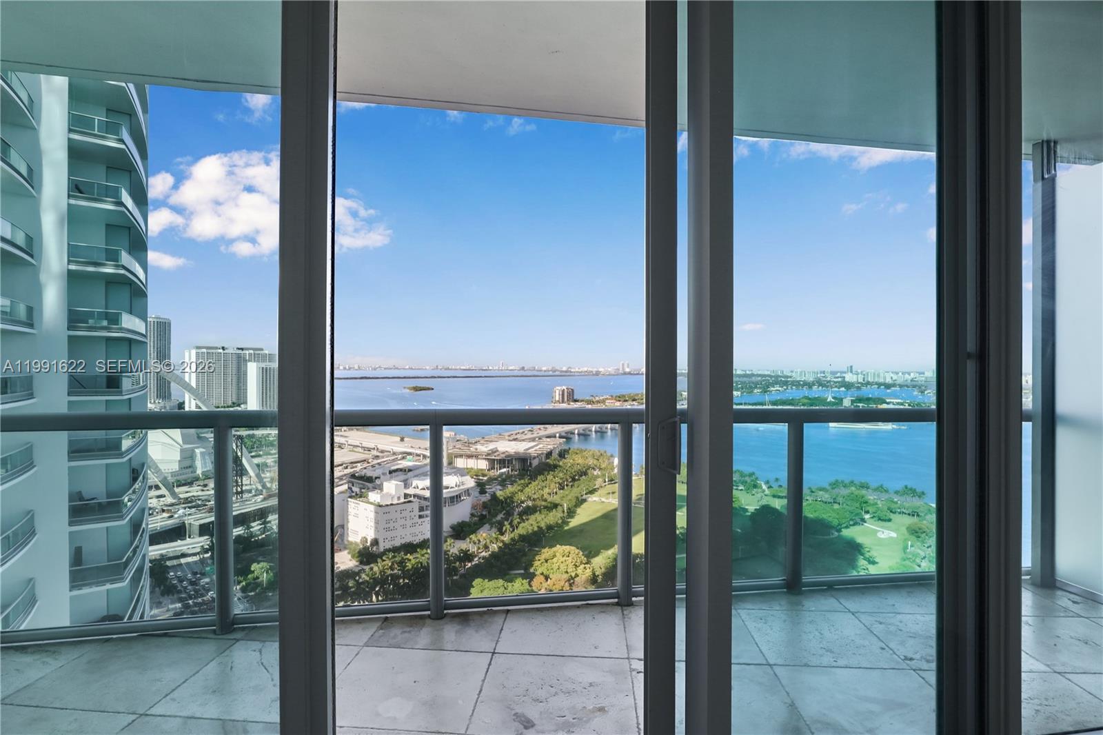 888 Biscayne Blvd #3112, Miami FL 33132