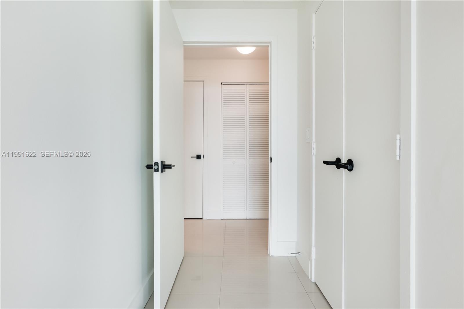 888 Biscayne Blvd #3112, Miami FL 33132