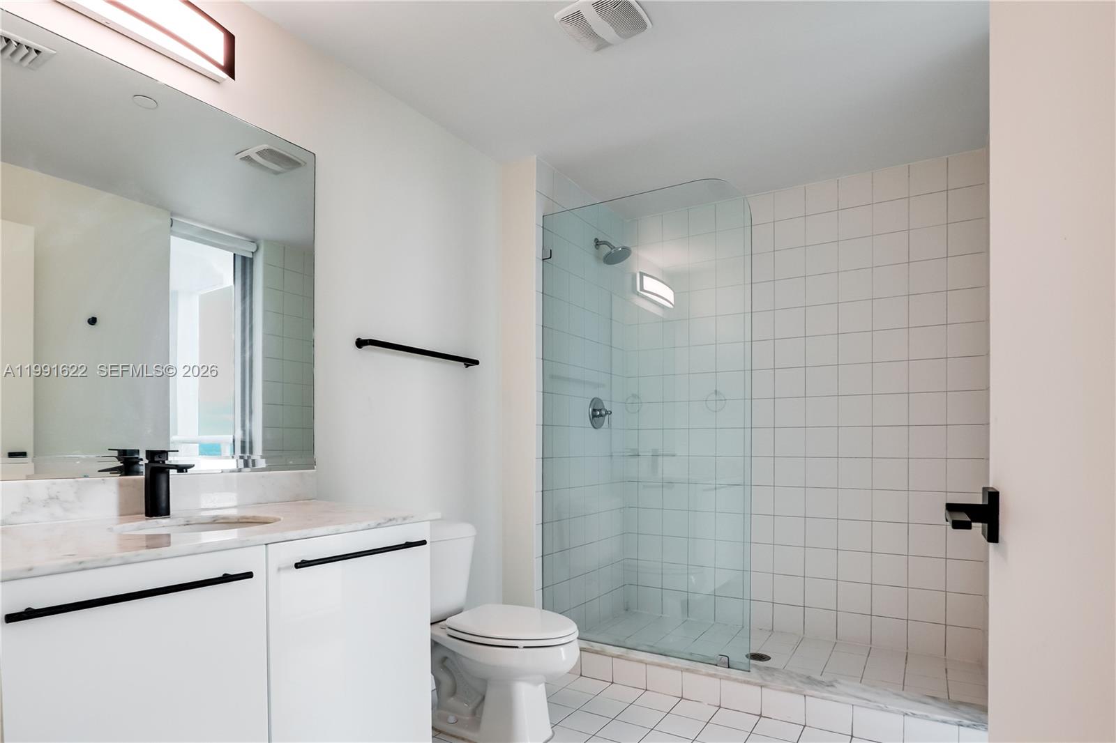 888 Biscayne Blvd #3112, Miami FL 33132