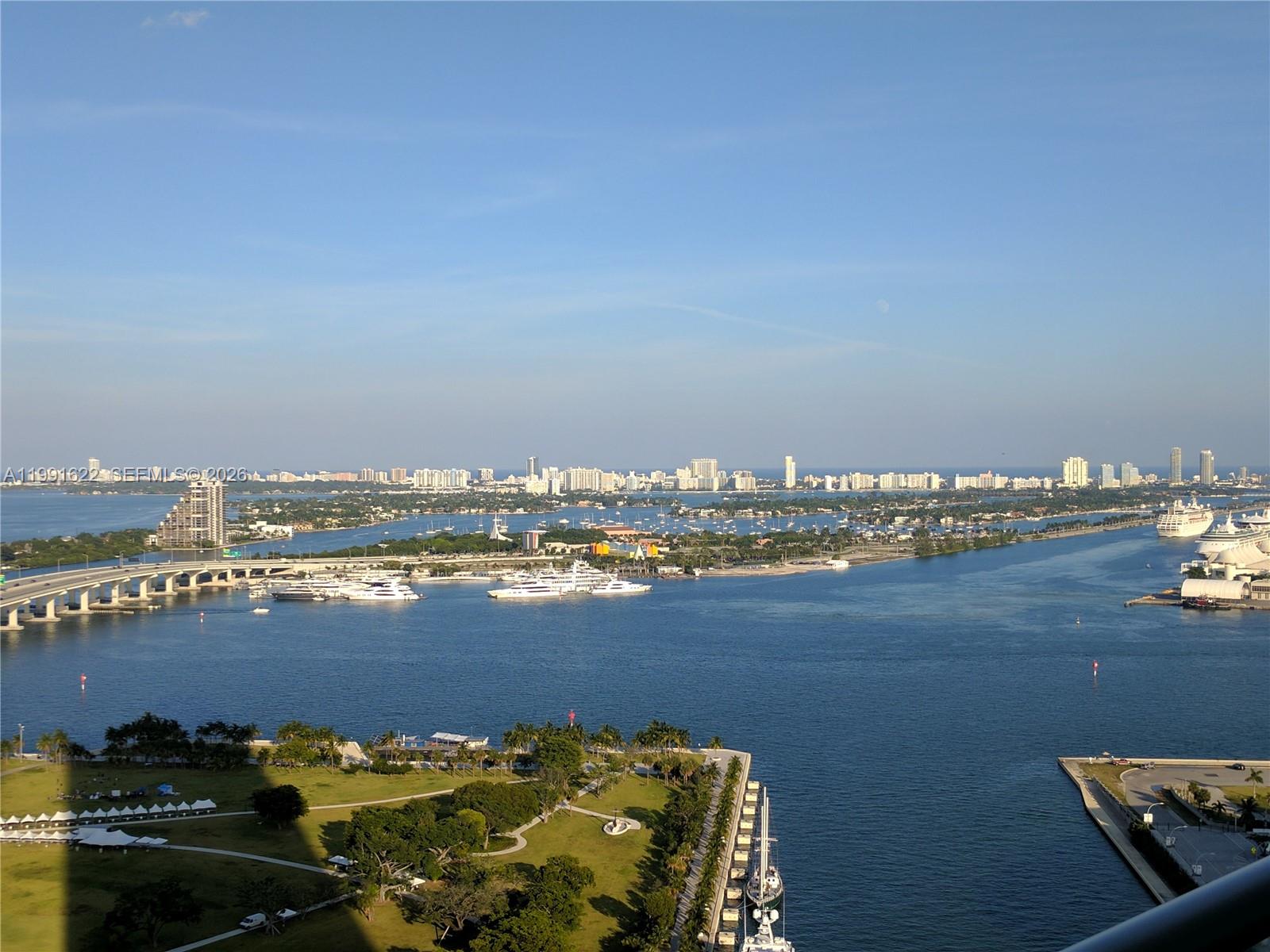 888 Biscayne Blvd #3112, Miami FL 33132
