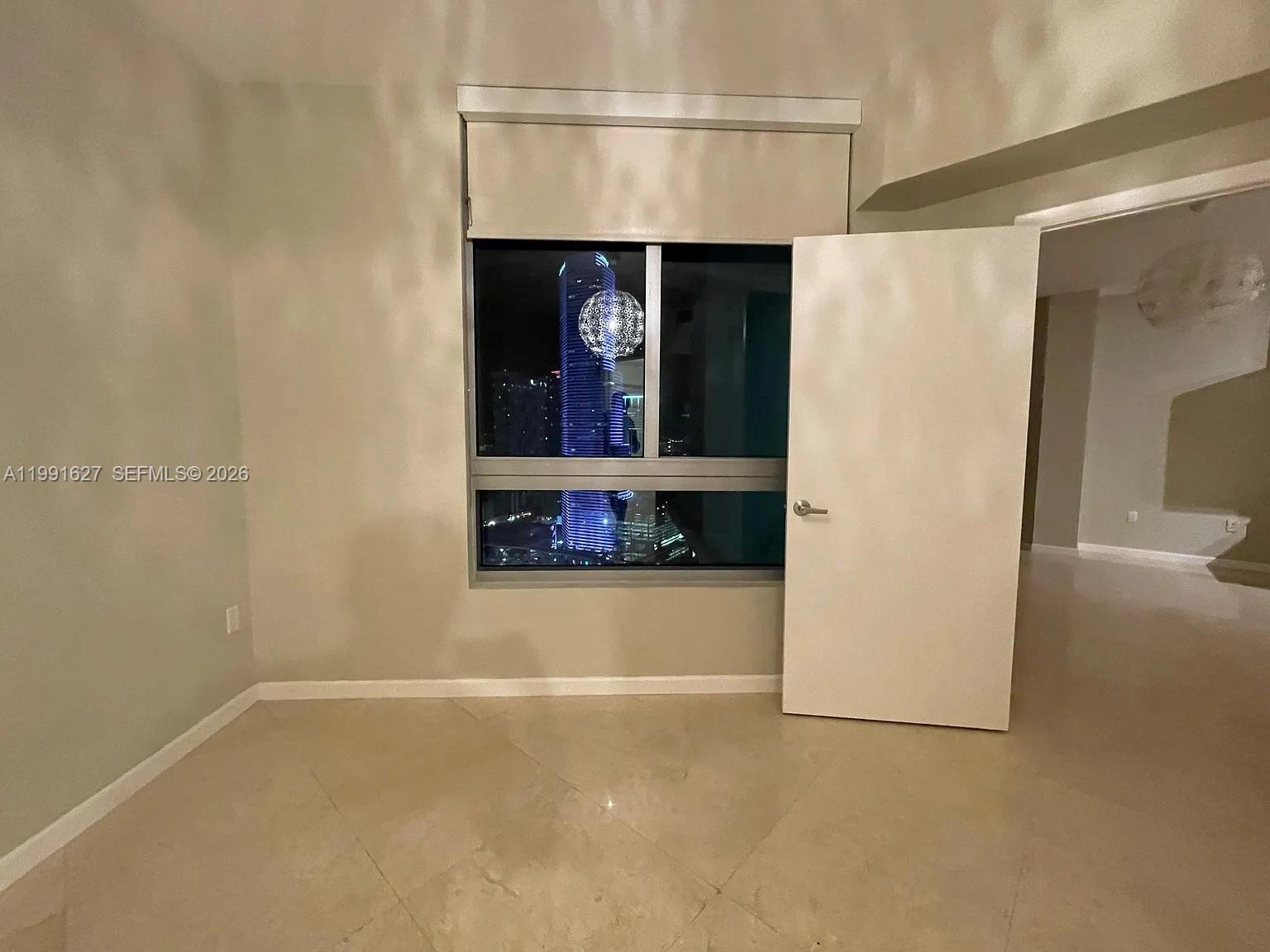 350 S Miami Ave #2807, Miami FL 33130
