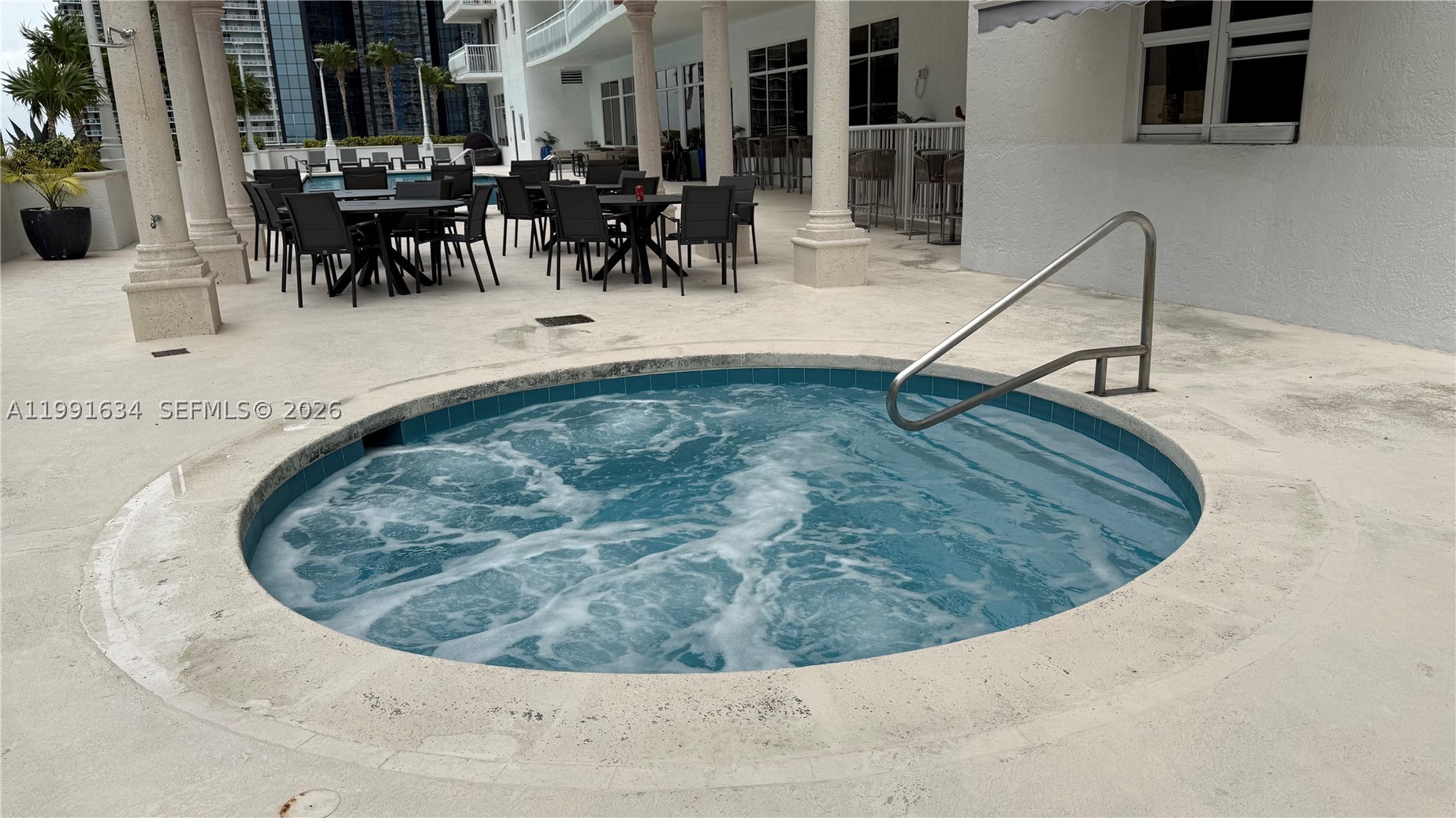1200 Brickell Bay Dr #2216, Miami FL 33131