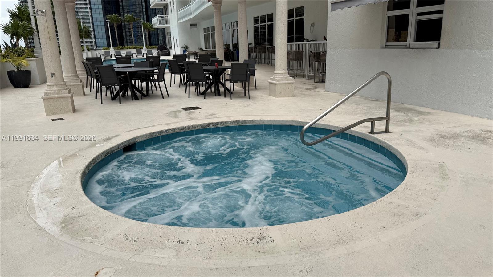 1200 Brickell Bay Dr #2216, Miami FL 33131