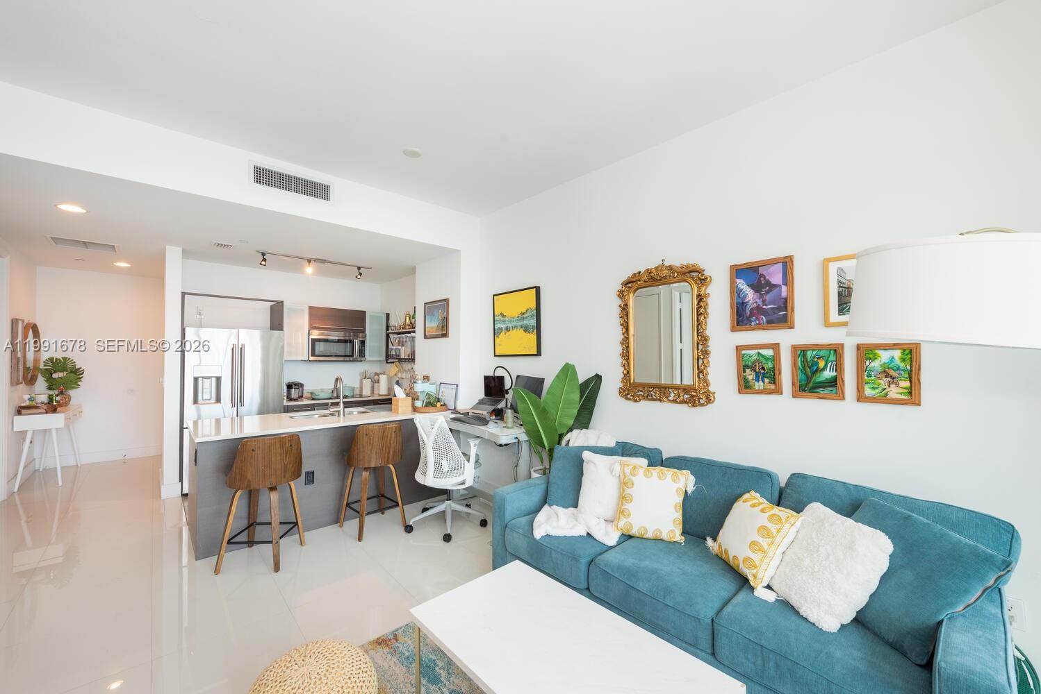 55 SE 6th St #4308, Miami FL 33131
