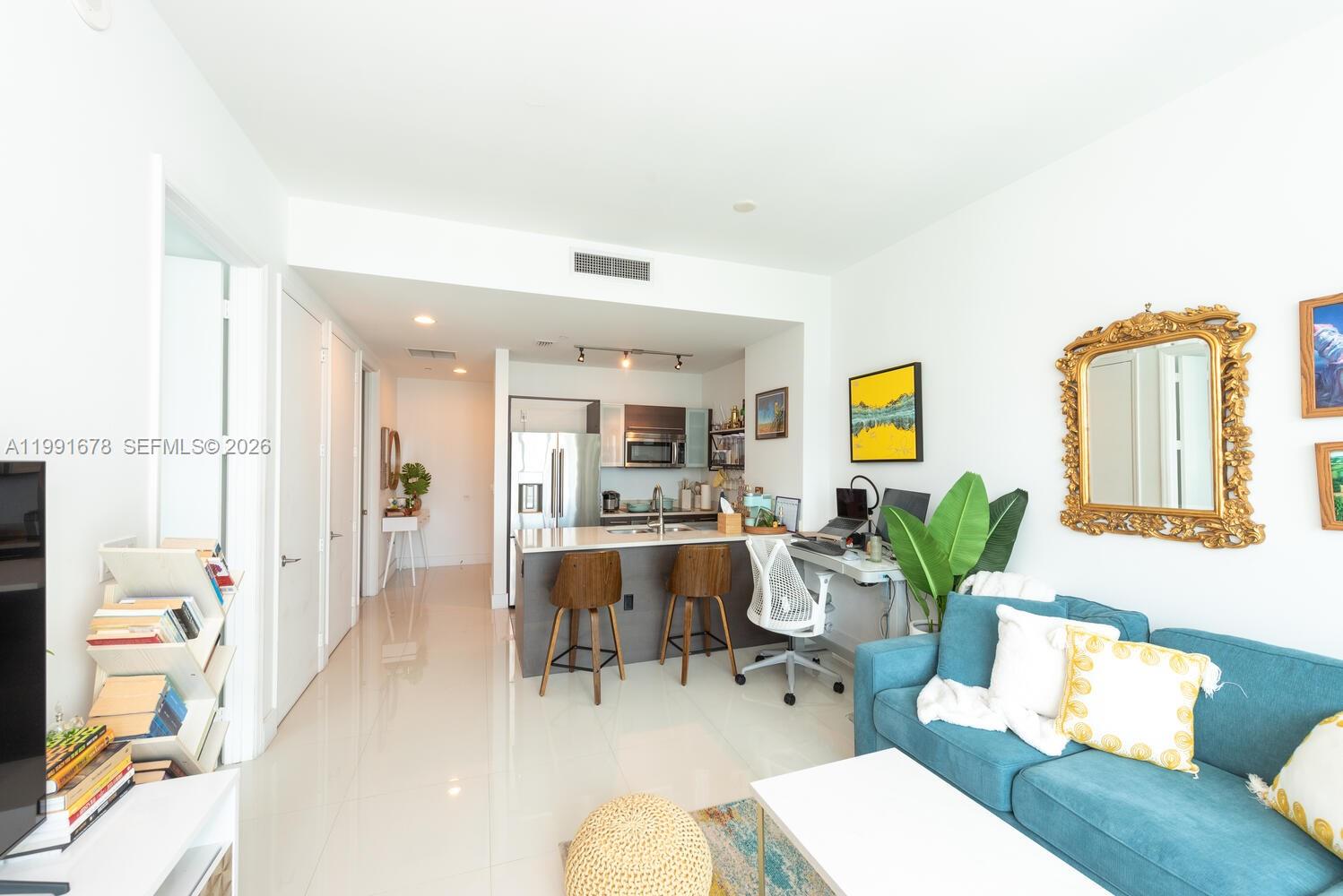 55 SE 6th St #4308, Miami FL 33131