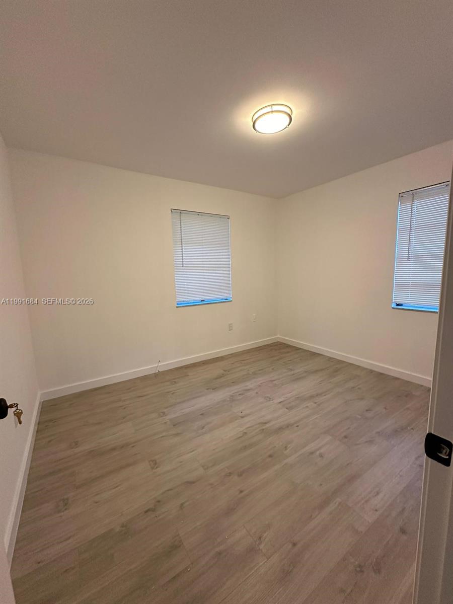 3755 Oak Ave, Miami FL 33133