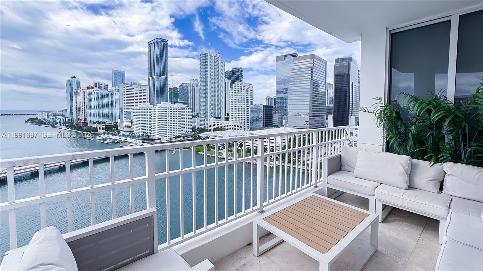 701 Brickell Key Blvd #1912, Miami FL 33131