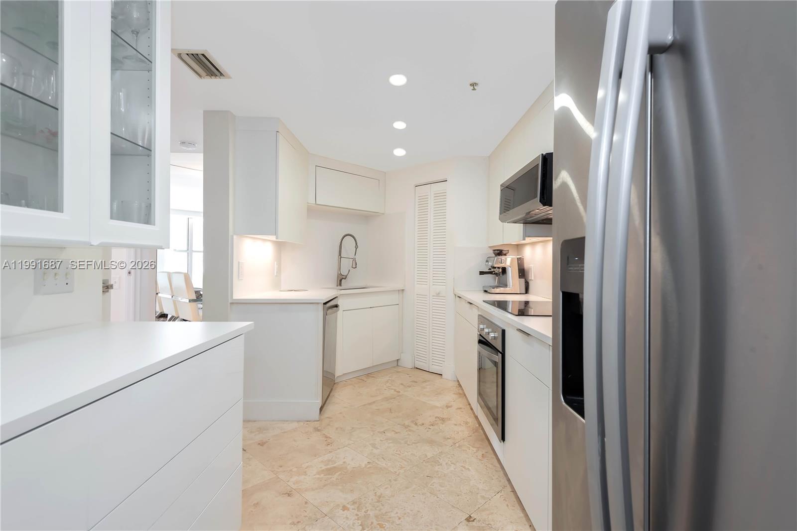 701 Brickell Key Blvd #1912, Miami FL 33131