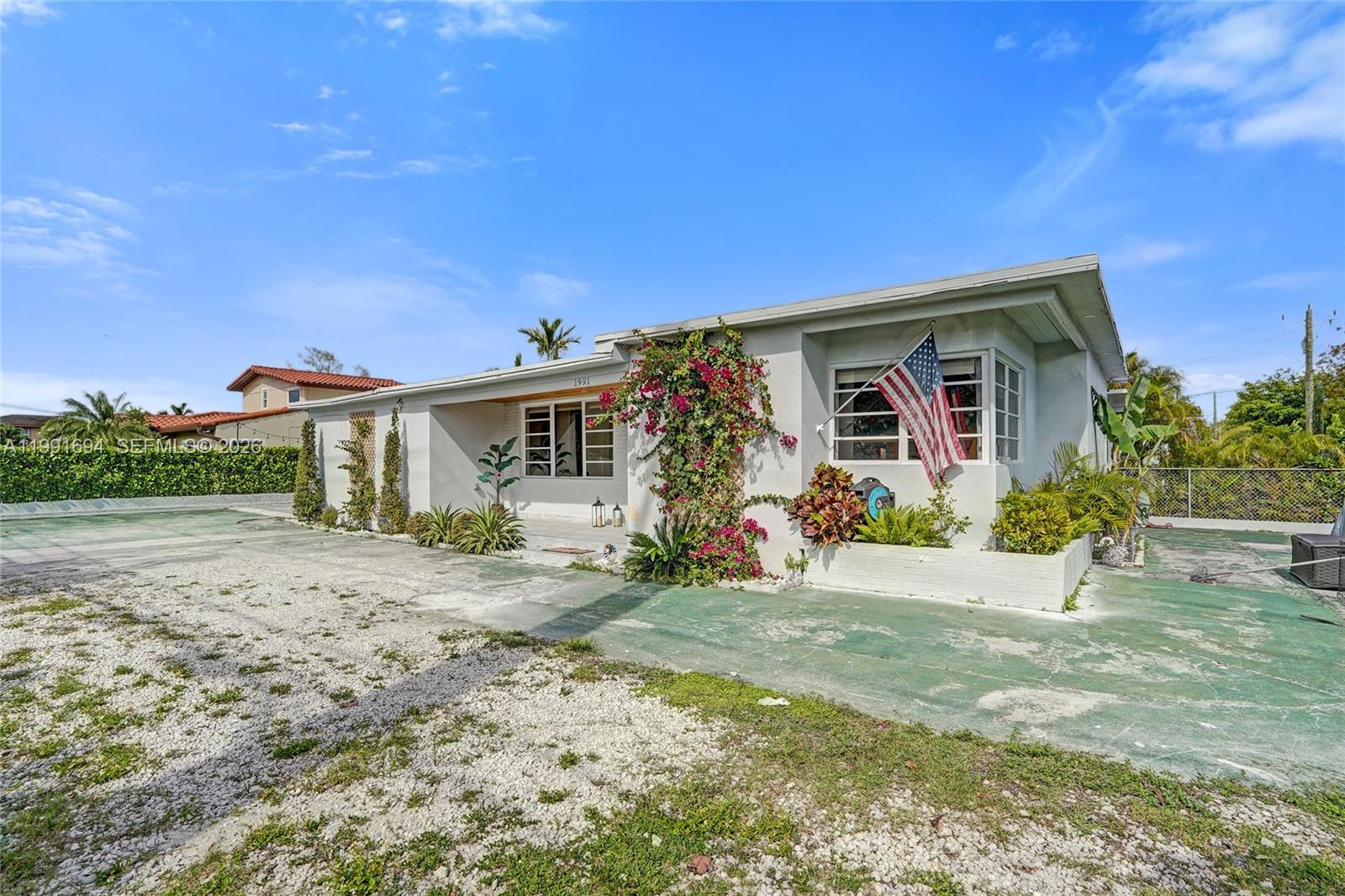 1991 SW 62nd Ave, West Miami FL 33155