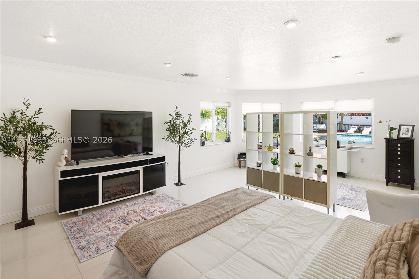 9955 SW 74th St, Miami FL 33173