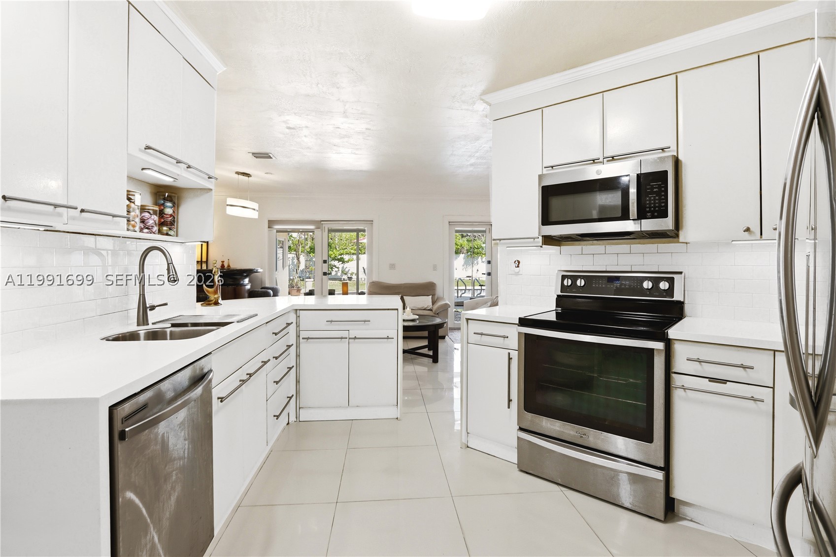 9955 SW 74th St, Miami FL 33173