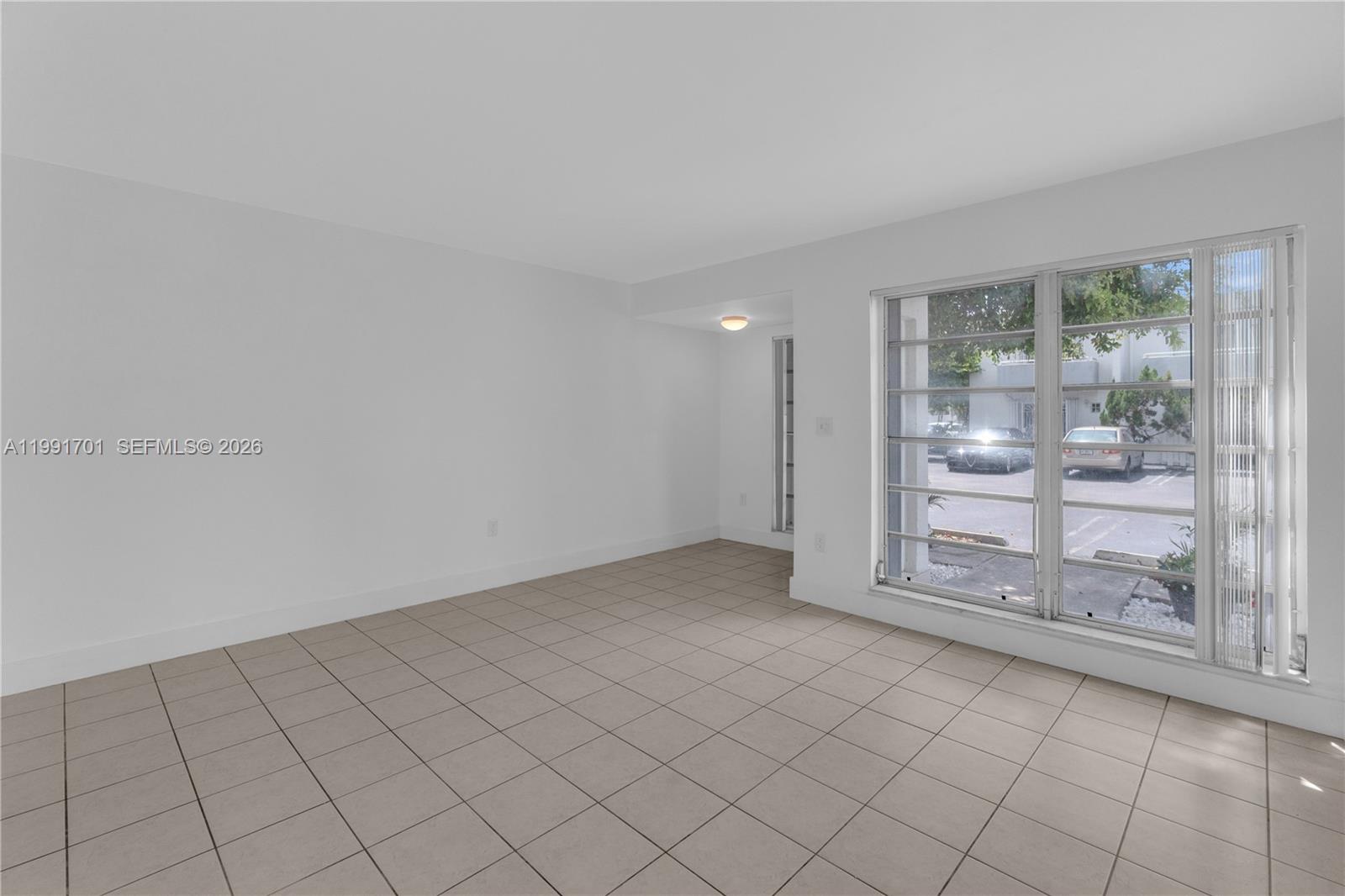 3599 SW 17th St #3599, Miami FL 33145