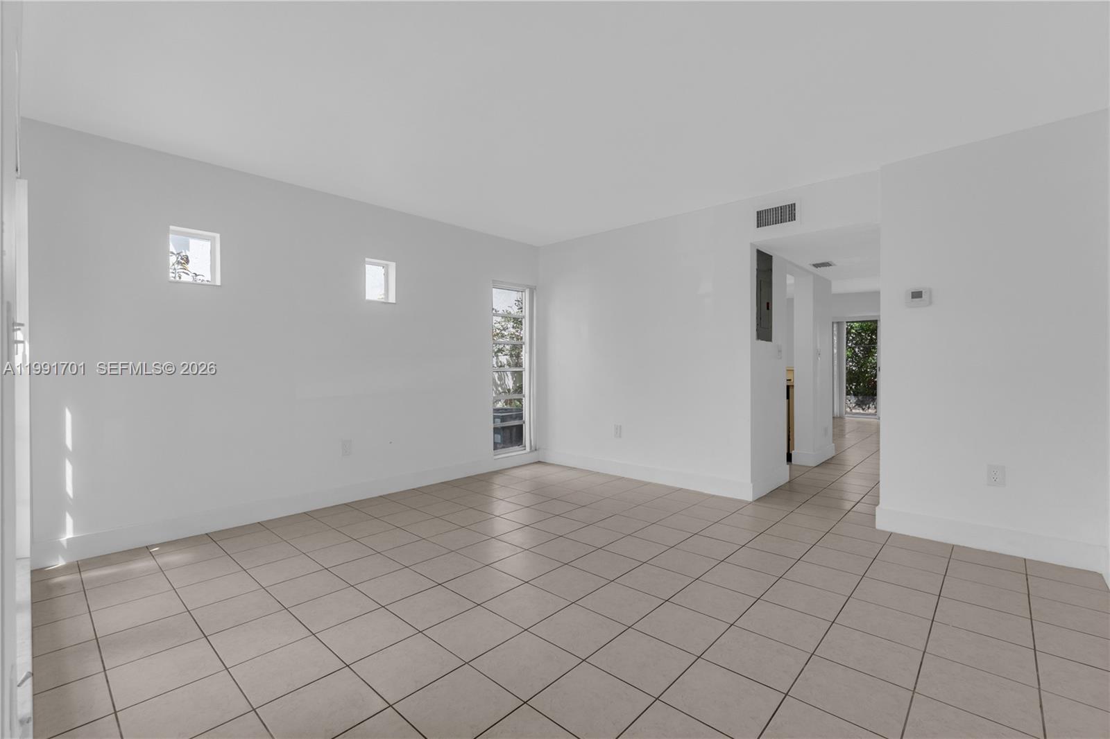 3599 SW 17th St #3599, Miami FL 33145
