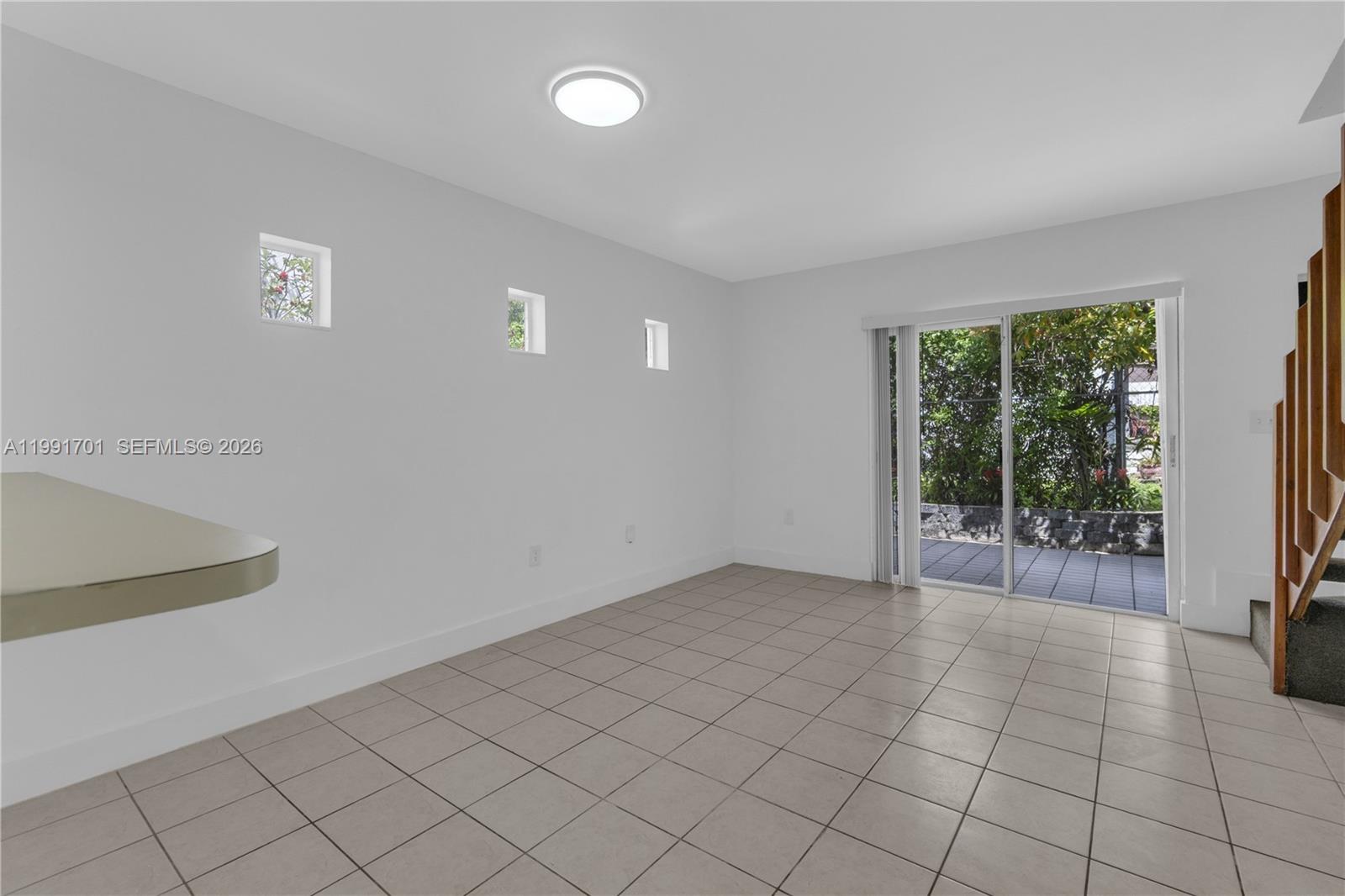3599 SW 17th St #3599, Miami FL 33145
