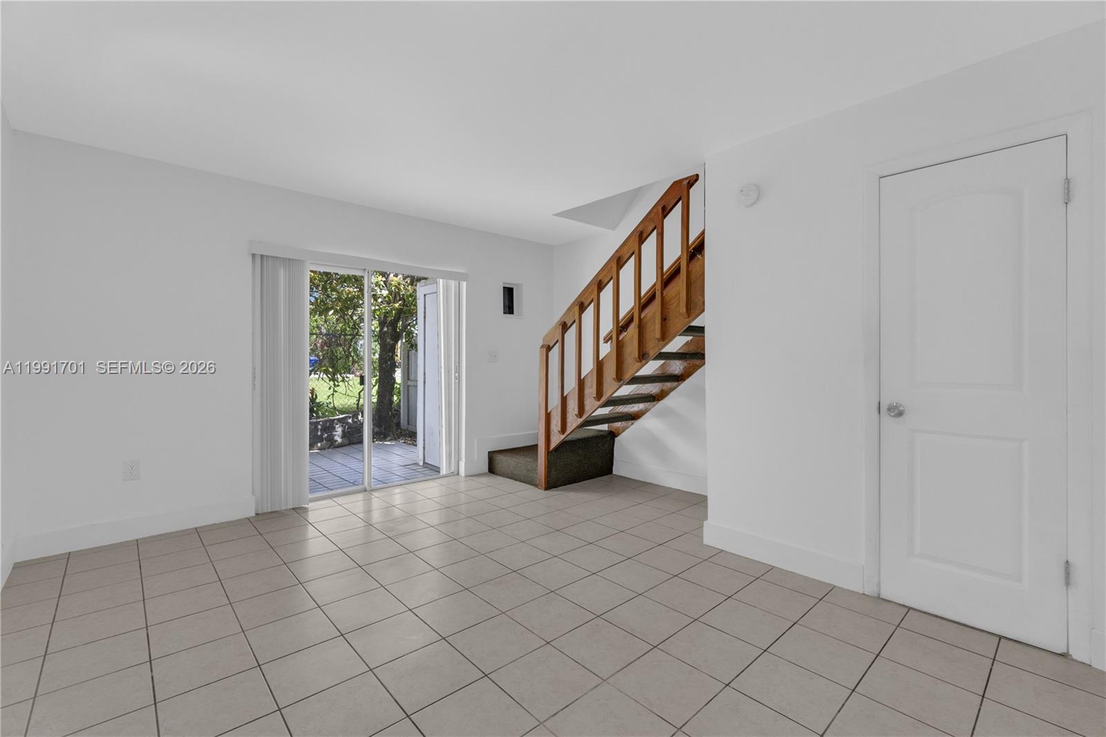 3599 SW 17th St #3599, Miami FL 33145