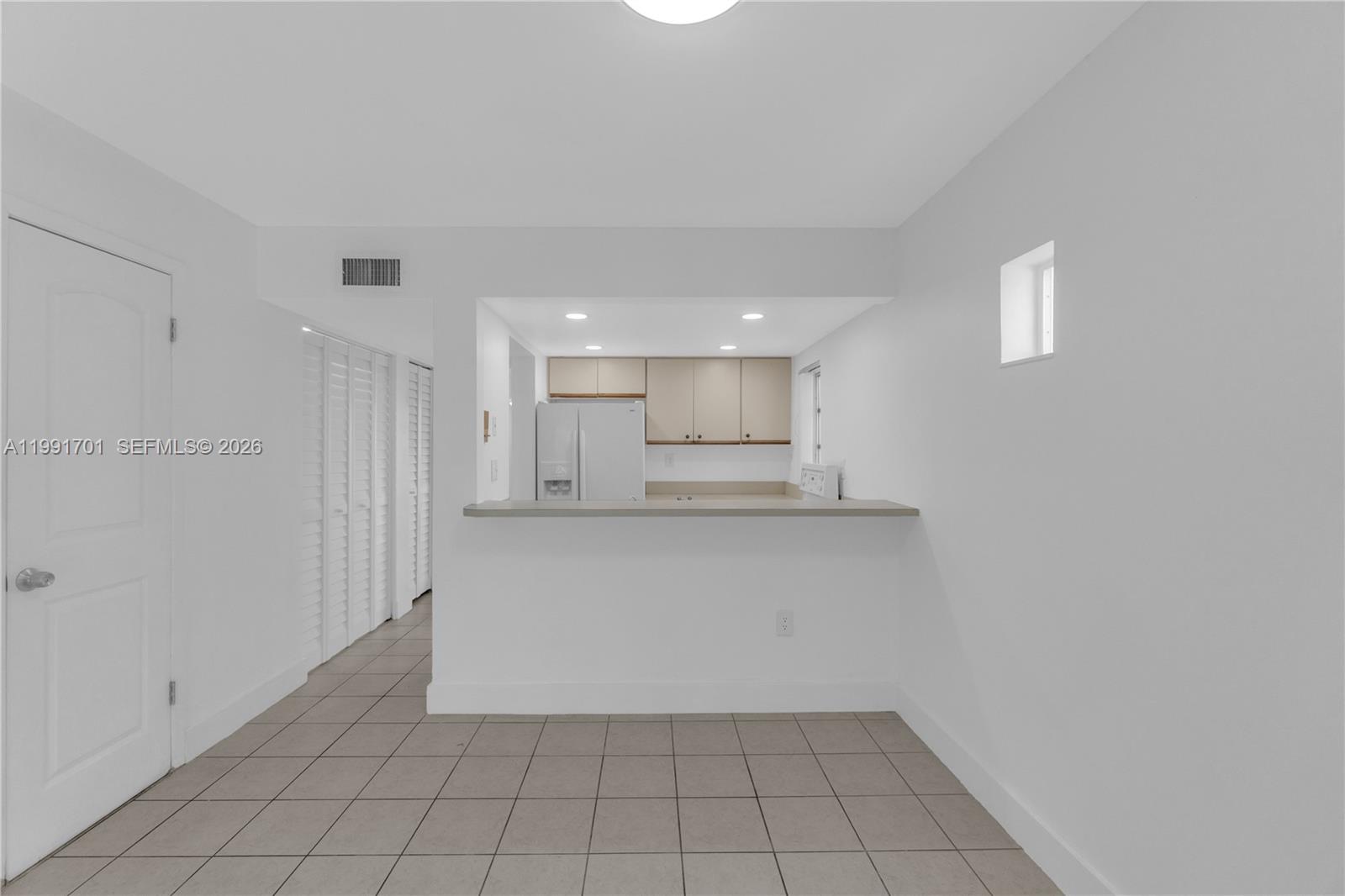 3599 SW 17th St #3599, Miami FL 33145