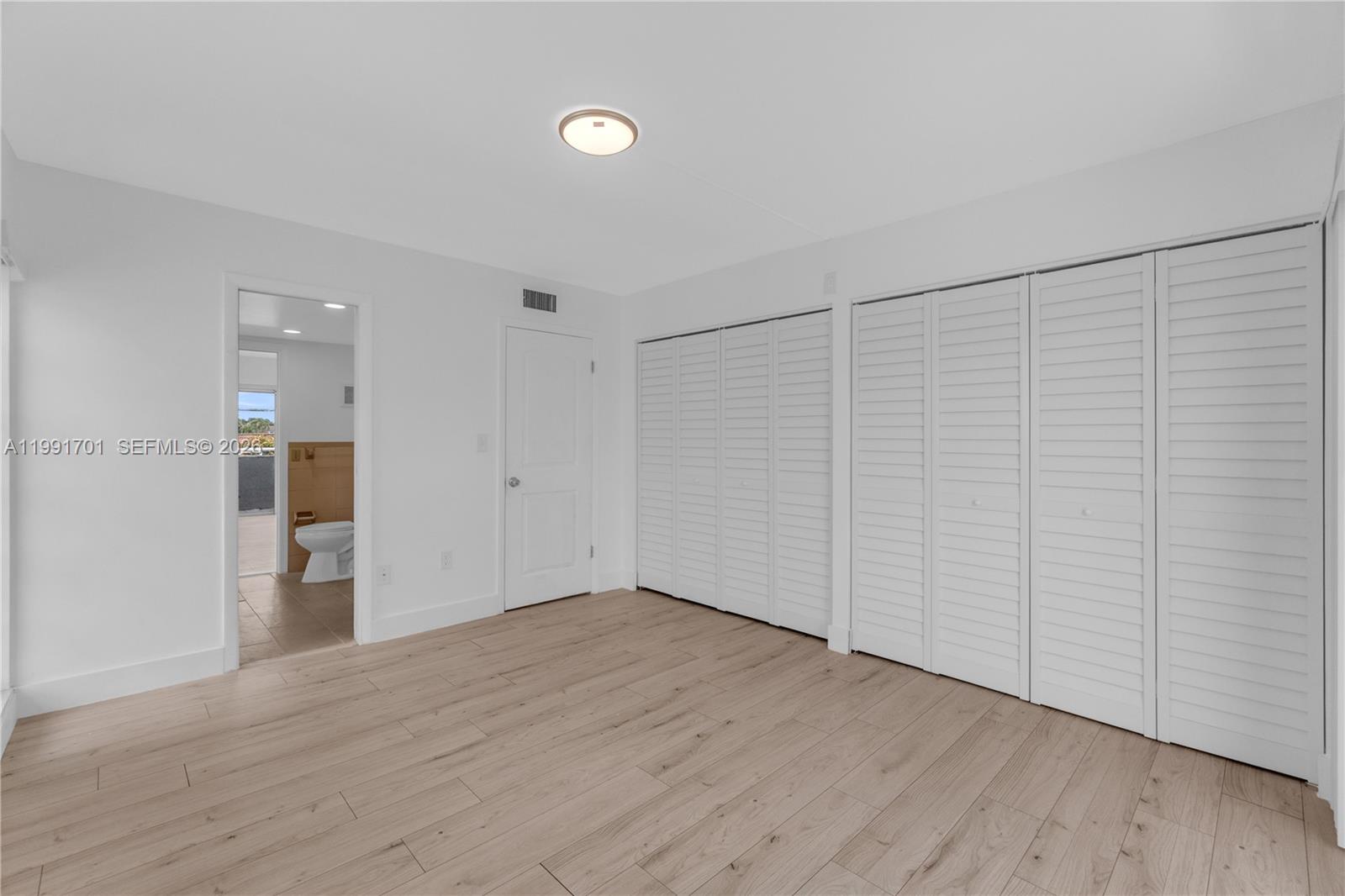3599 SW 17th St #3599, Miami FL 33145