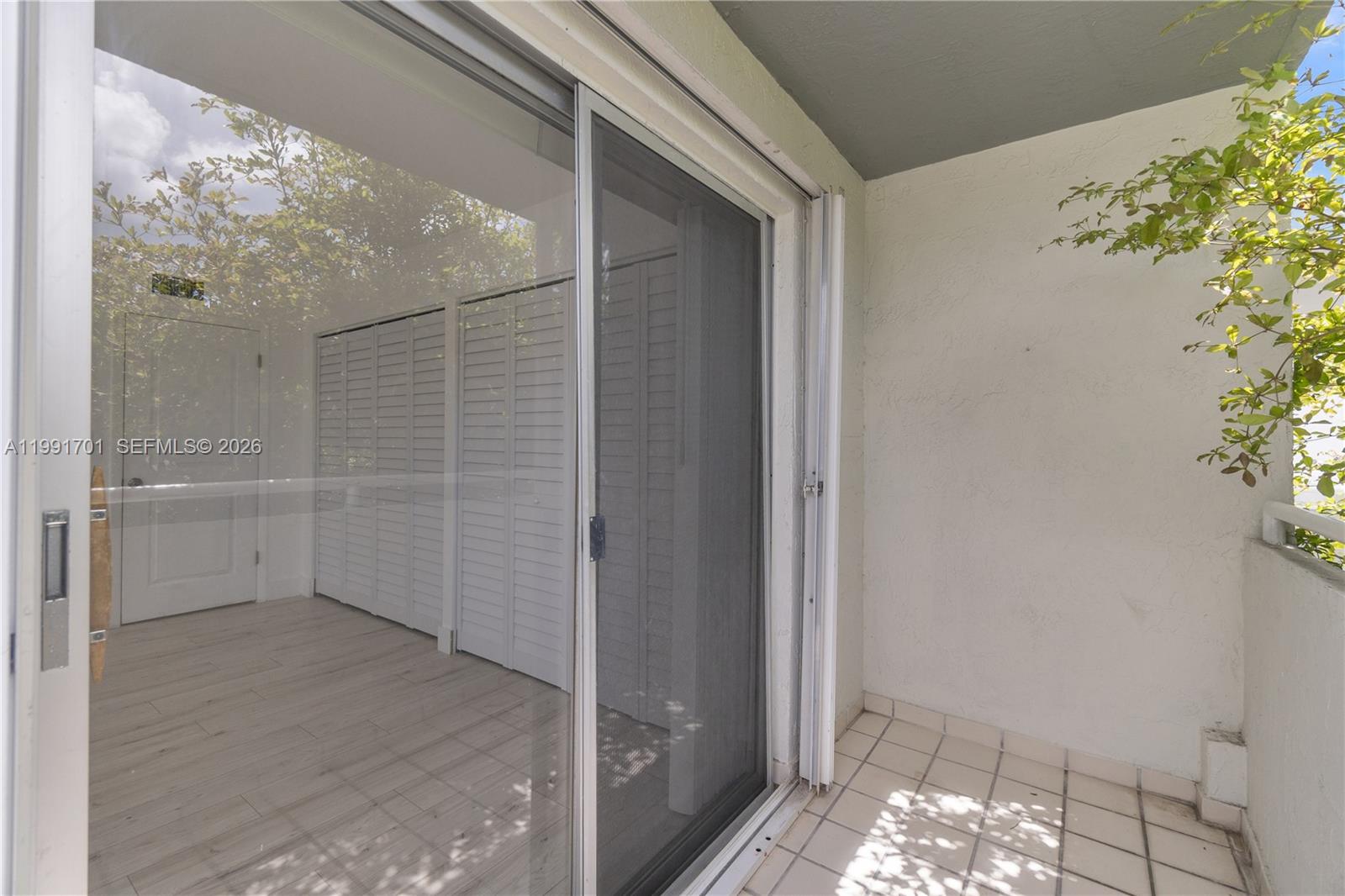 3599 SW 17th St #3599, Miami FL 33145