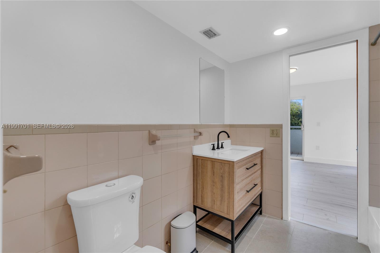 3599 SW 17th St #3599, Miami FL 33145