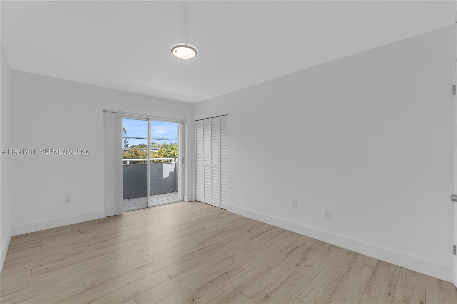 3599 SW 17th St #3599, Miami FL 33145