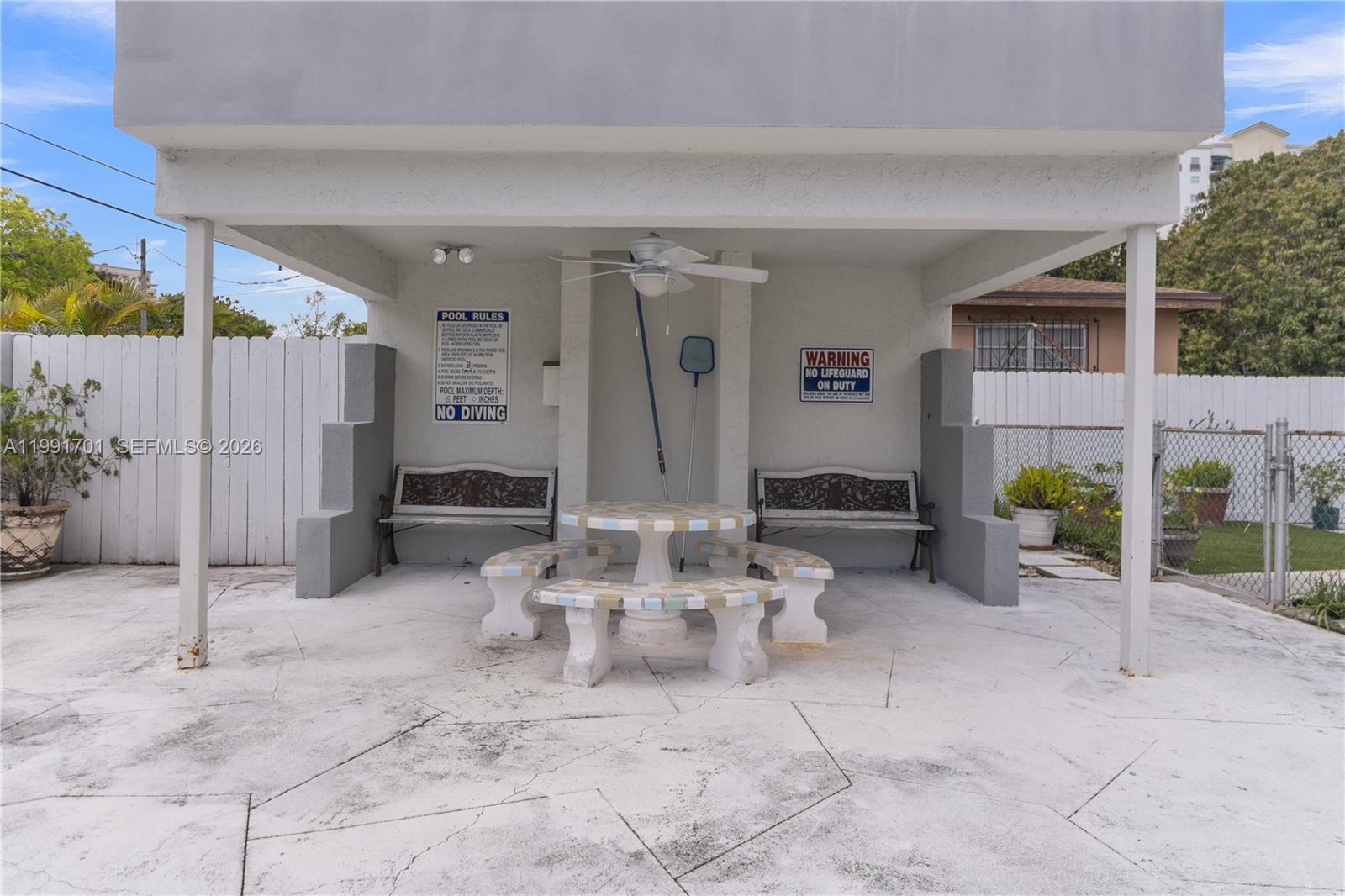 3599 SW 17th St #3599, Miami FL 33145
