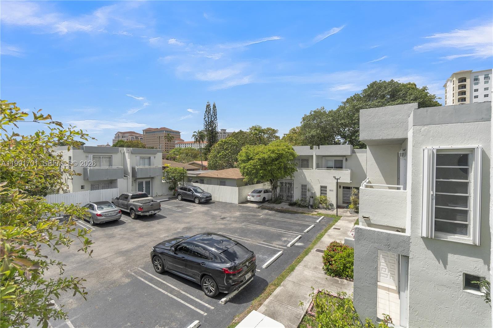 3599 SW 17th St #3599, Miami FL 33145
