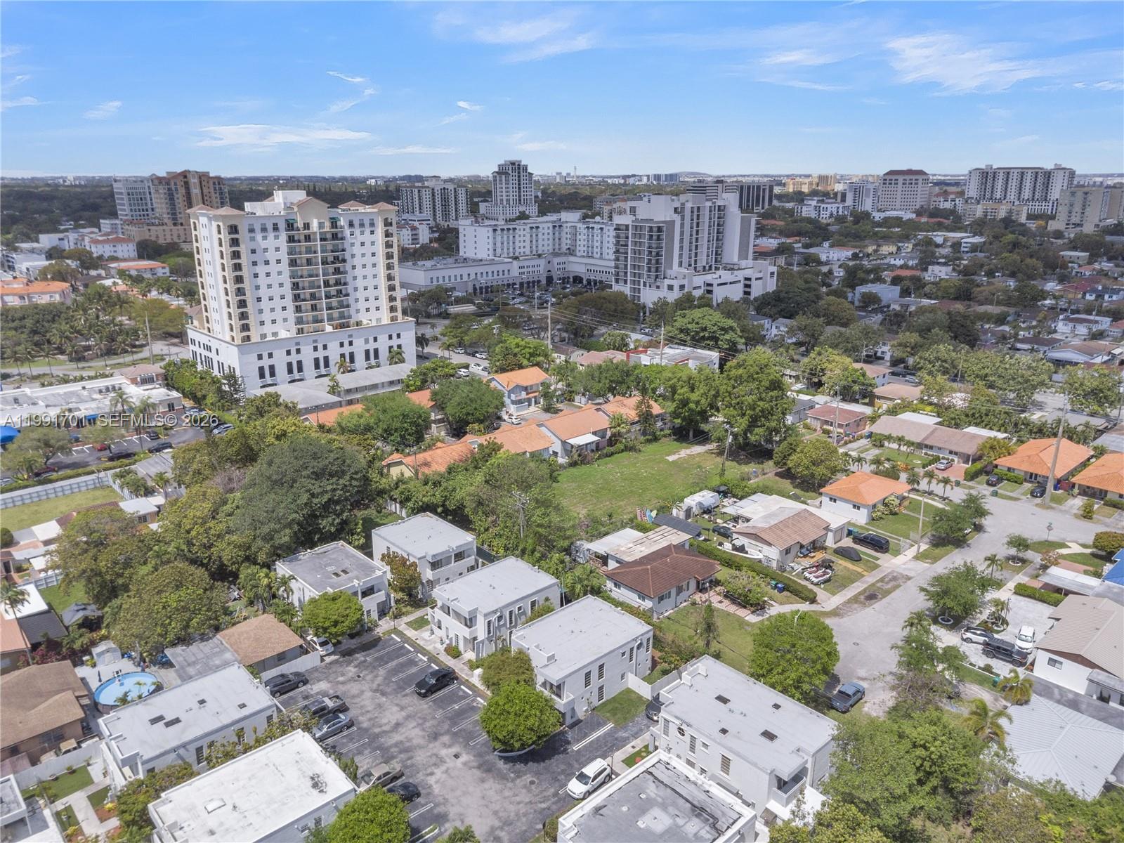 3599 SW 17th St #3599, Miami FL 33145