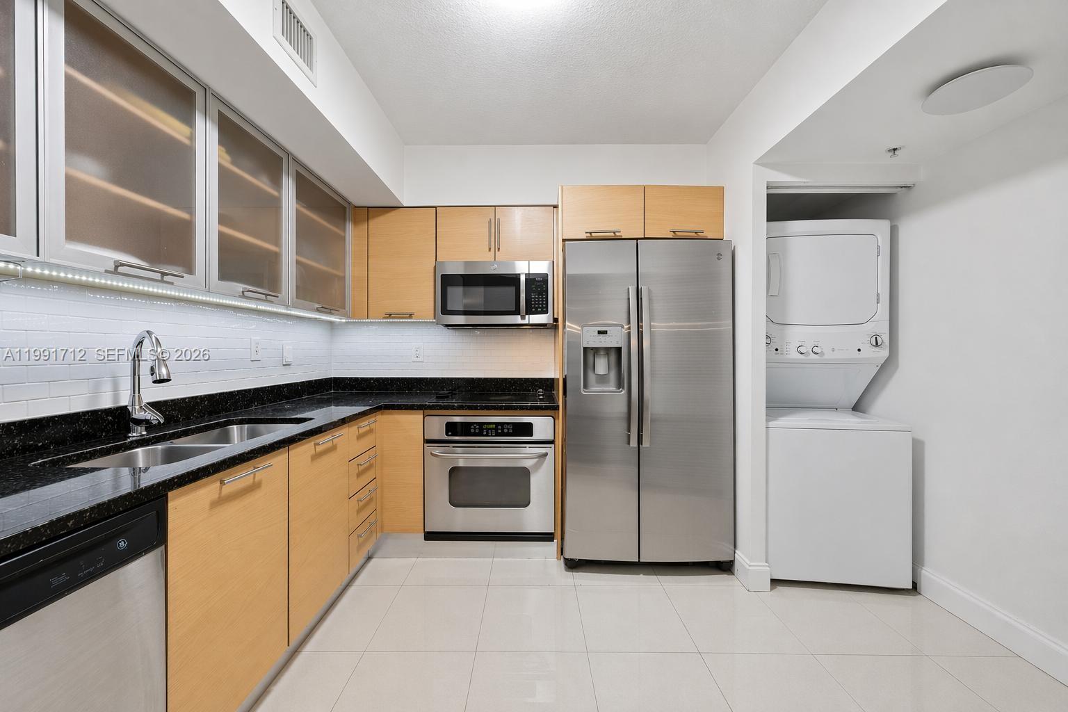 31 SE 5th St #2604, Miami FL 33131