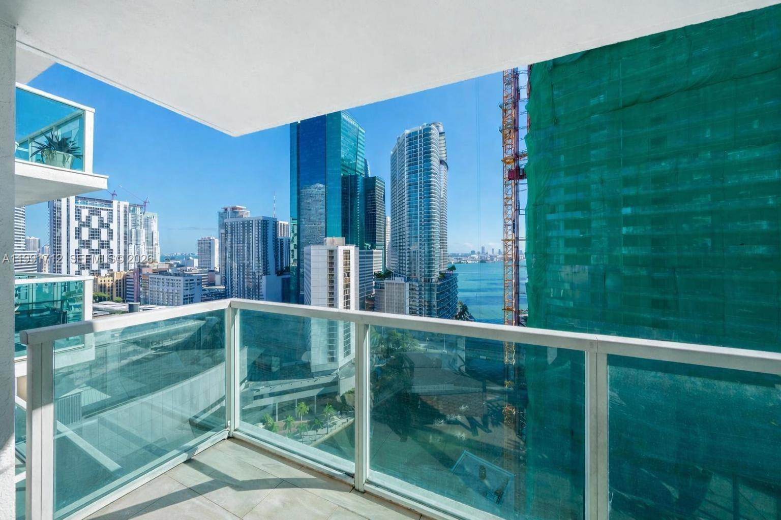 31 SE 5th St #2604, Miami FL 33131
