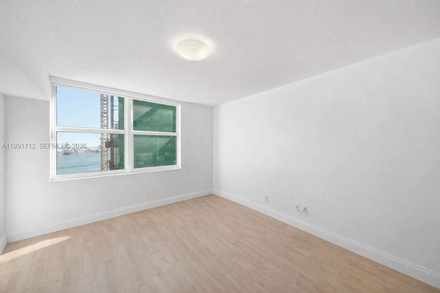 31 SE 5th St #2604, Miami FL 33131