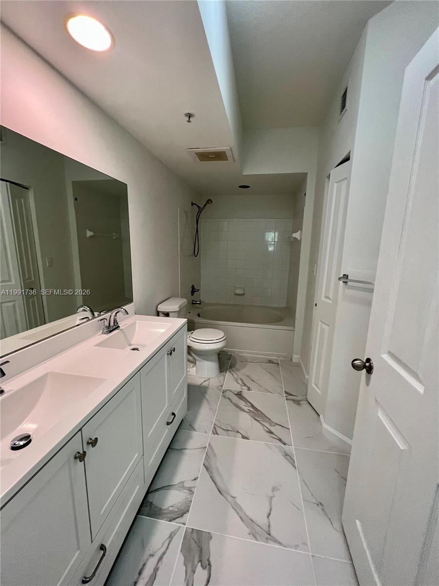 9172 Collins Ave #214, Surfside FL 33154