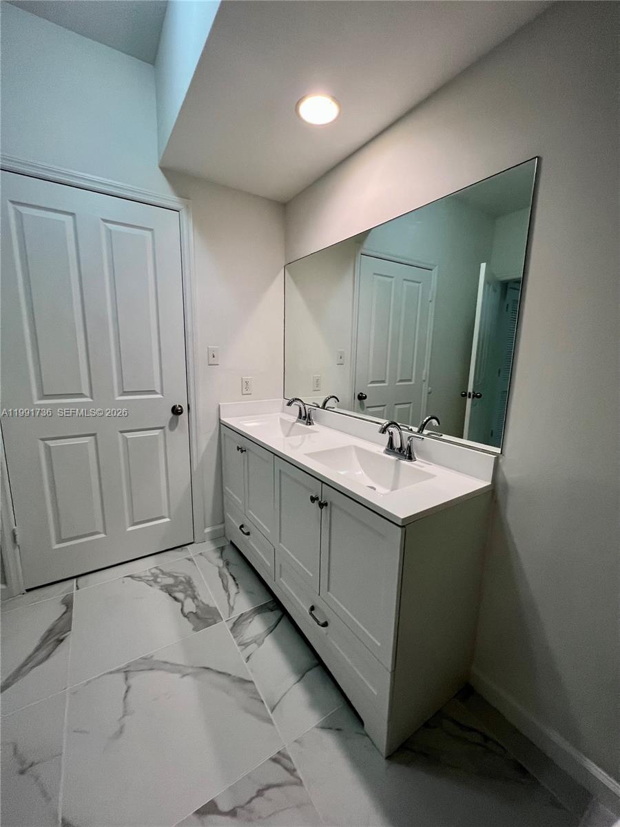 9172 Collins Ave #214, Surfside FL 33154