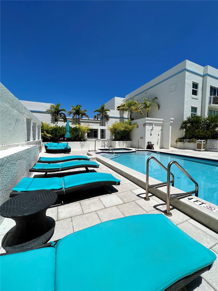 9172 Collins Ave #214, Surfside FL 33154