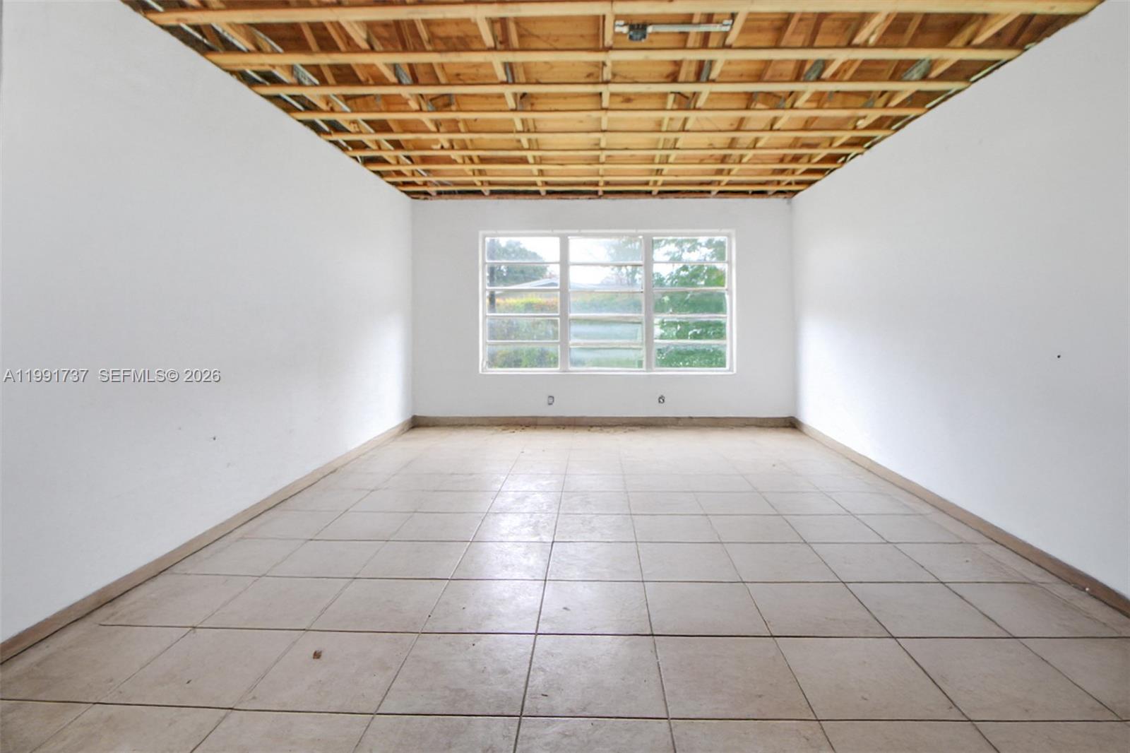 8285 SW 104th St, Miami FL 33156