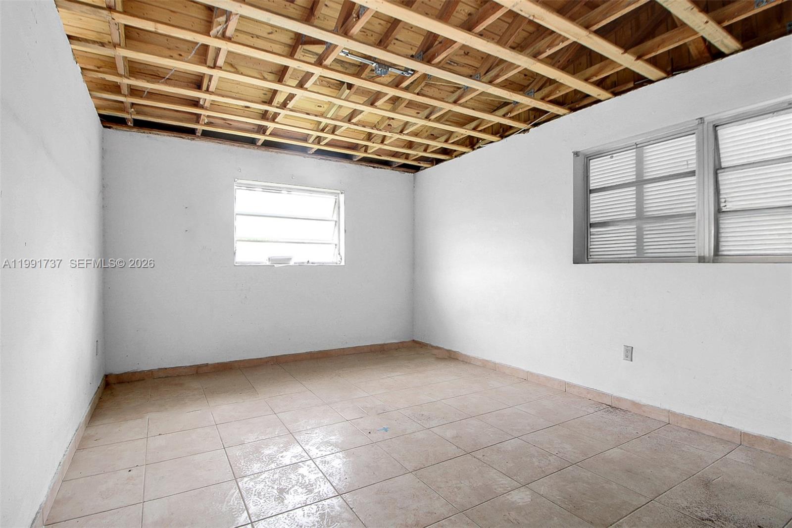 8285 SW 104th St, Miami FL 33156