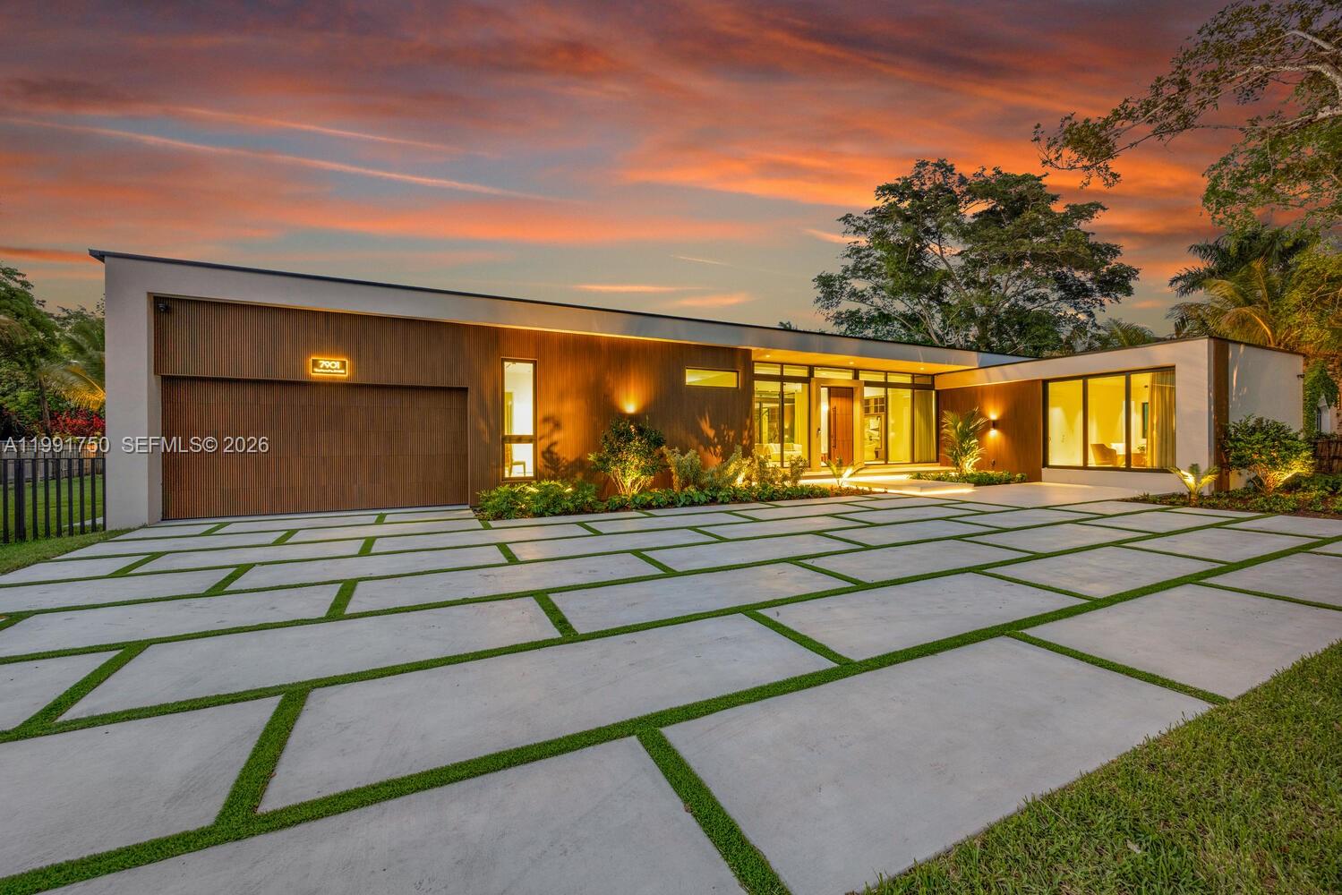 7901 SW 120th St, Pinecrest FL 33156