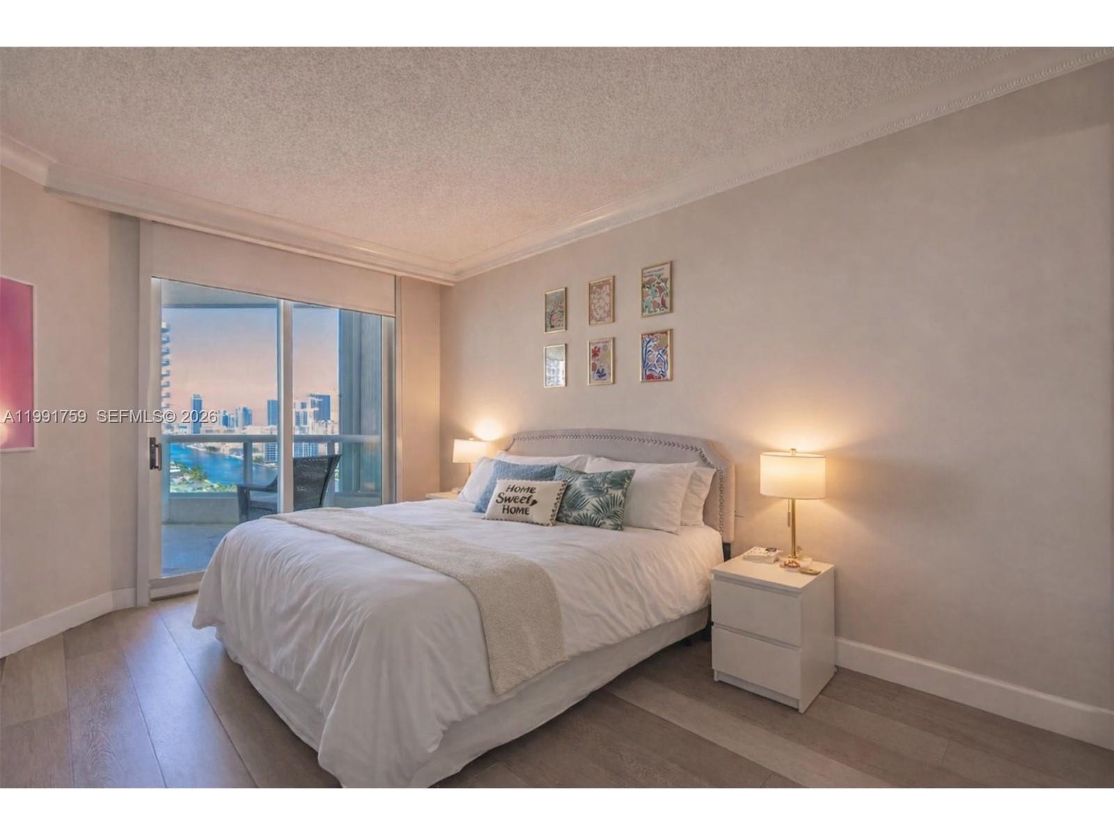 21050 Point Pl #2202, Aventura FL 33180