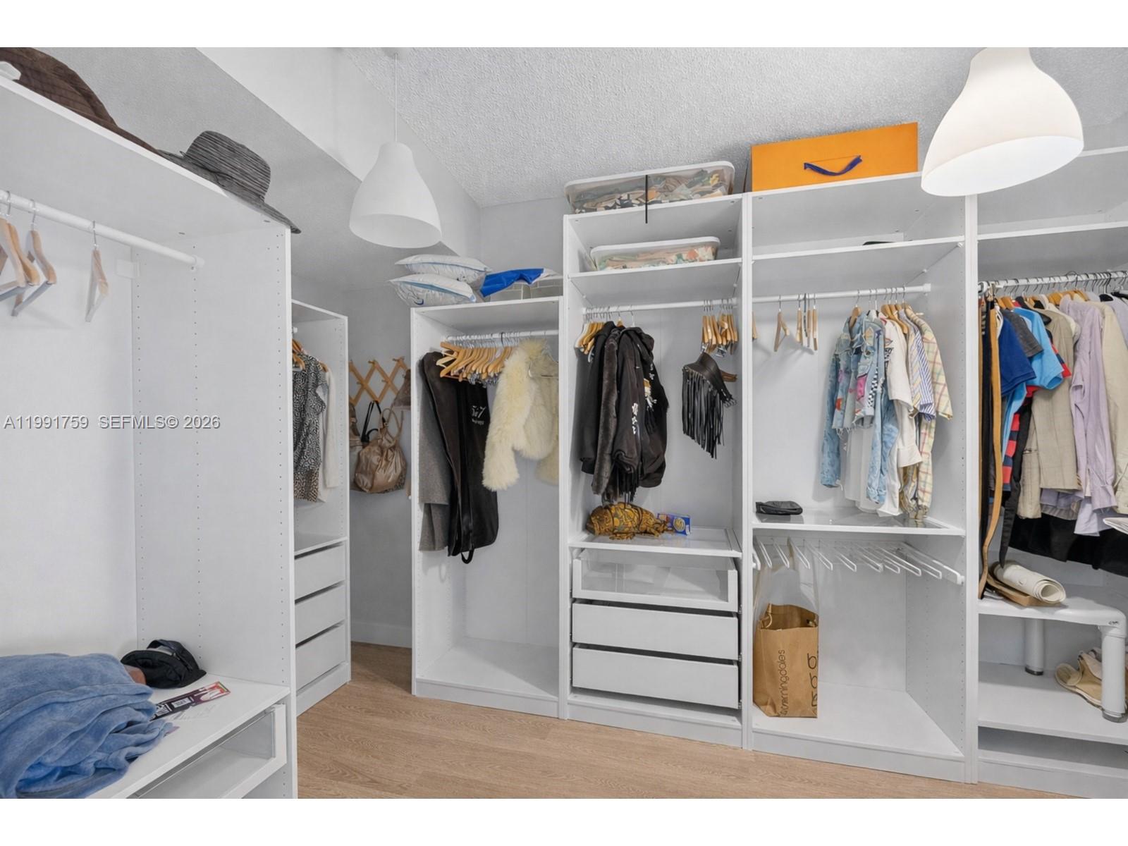 21050 Point Pl #2202, Aventura FL 33180