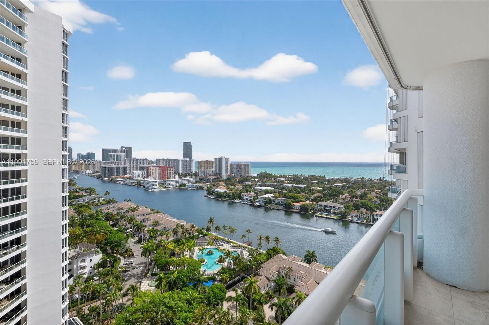 21050 Point Pl #2202, Aventura FL 33180