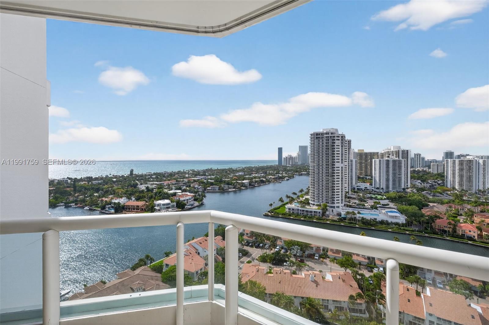 21050 Point Pl #2202, Aventura FL 33180