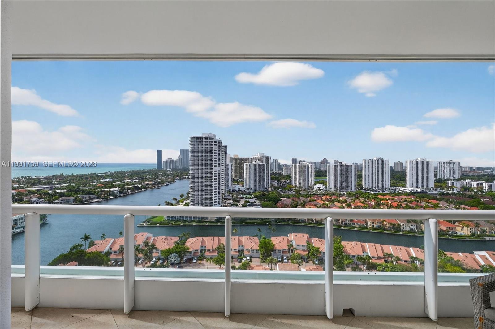 21050 Point Pl #2202, Aventura FL 33180