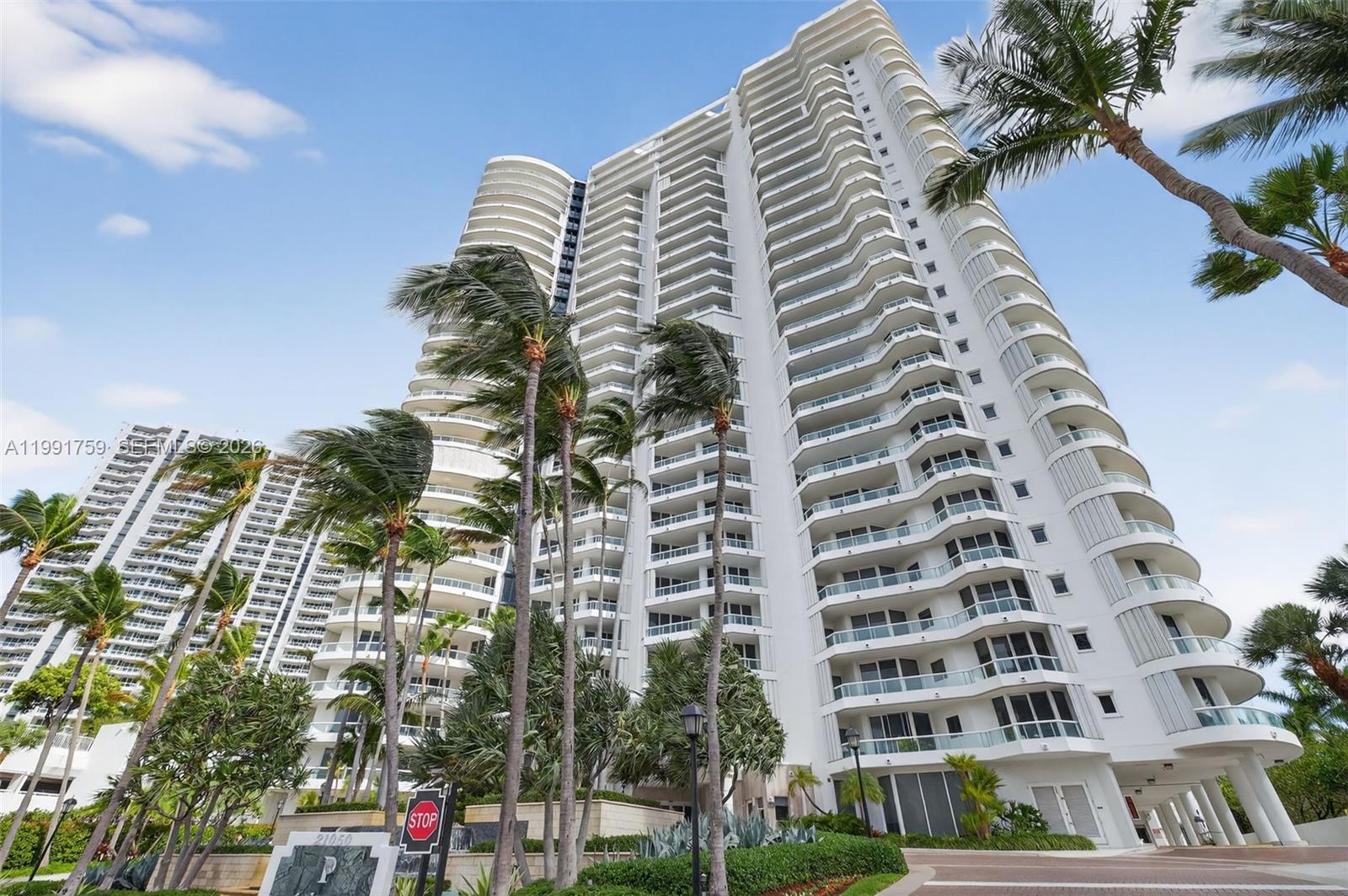 21050 Point Pl #2202, Aventura FL 33180