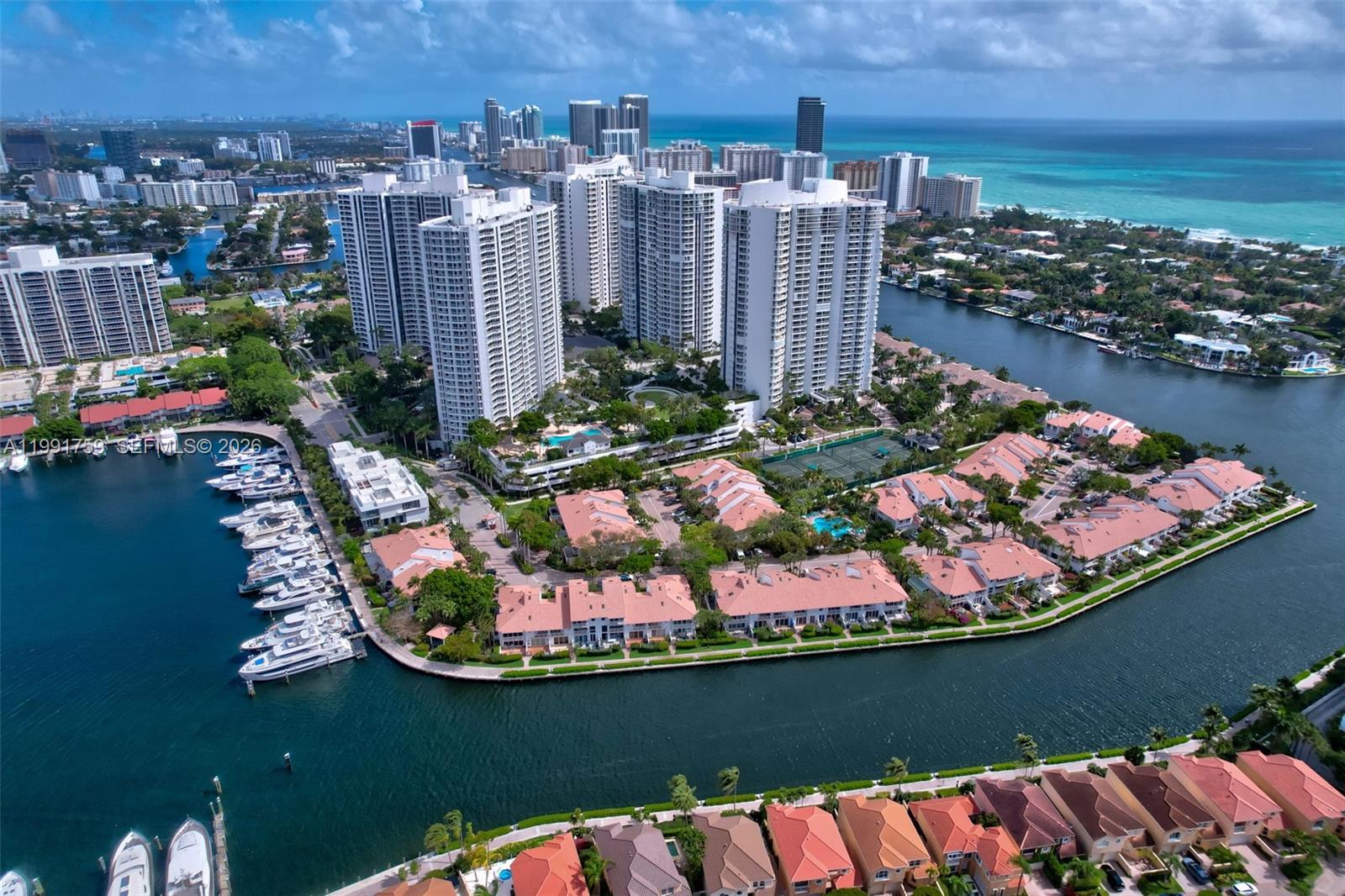 21050 Point Pl #2202, Aventura FL 33180