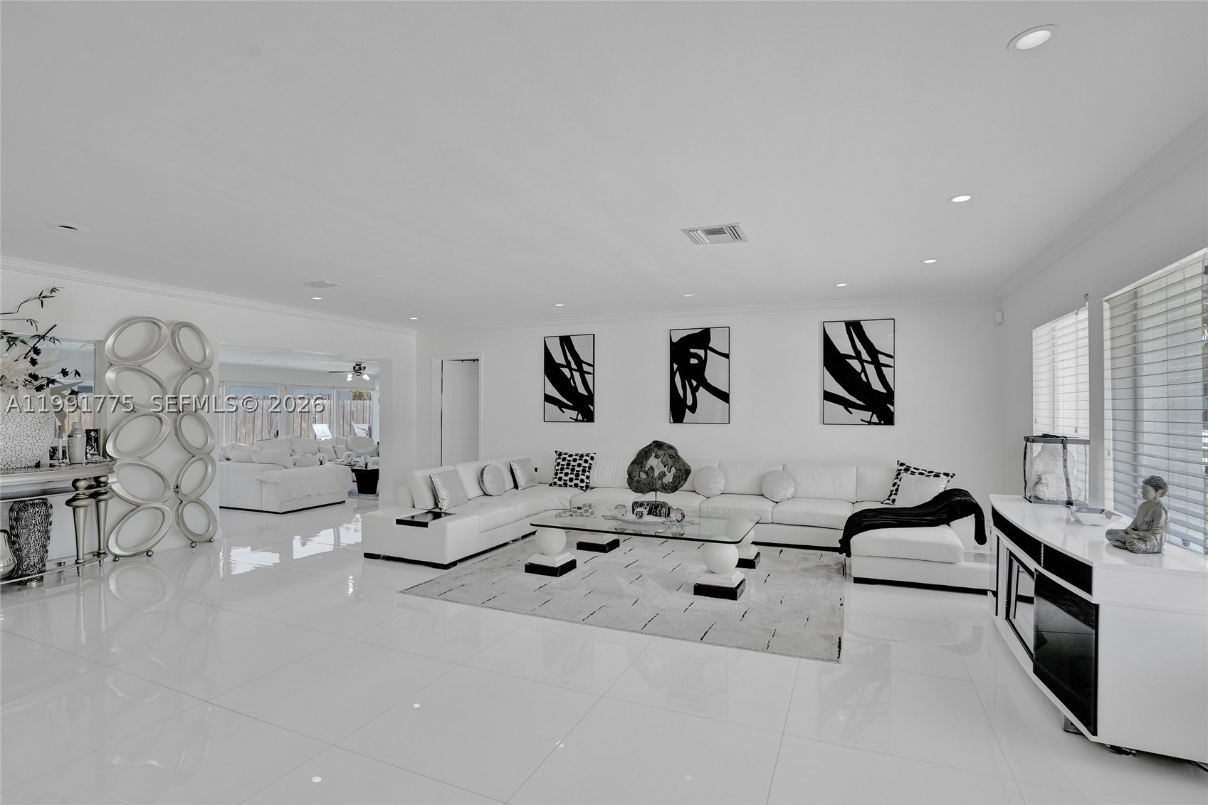 4100 Bayview Dr, Fort Lauderdale FL 33308